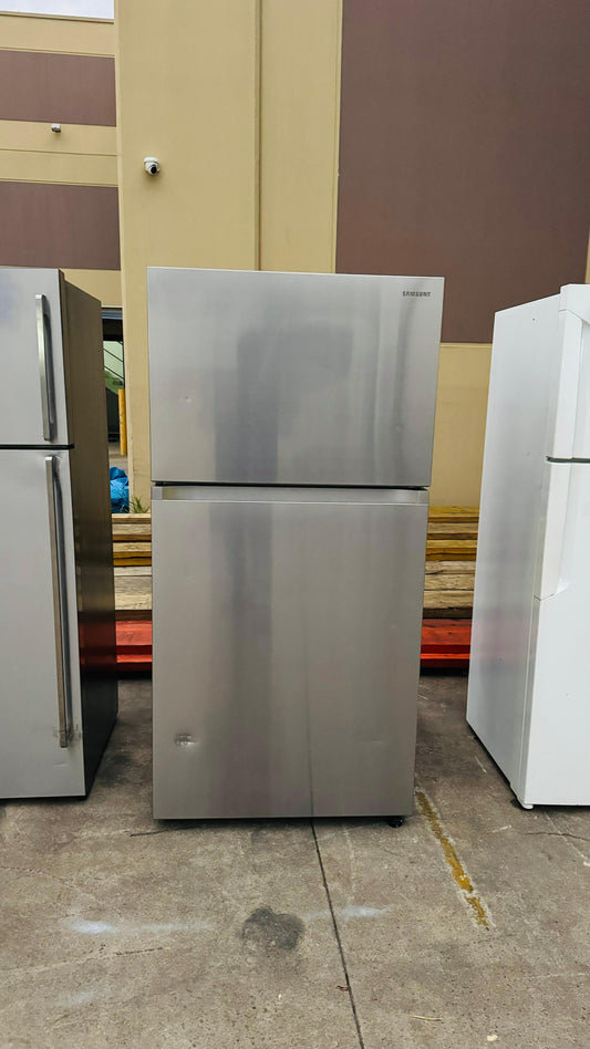 SAMSUNG 628 LITRES FRIDGE FREEZER