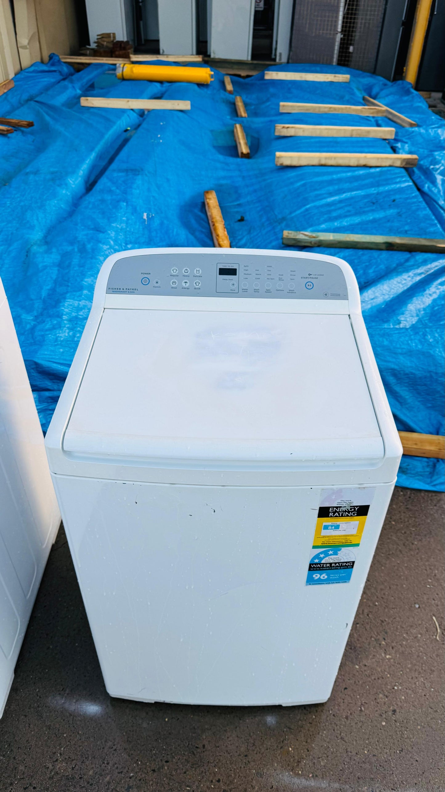 FISHER AND PAYKEL 8.5KGS TOP LOADER WASHING MACHINE