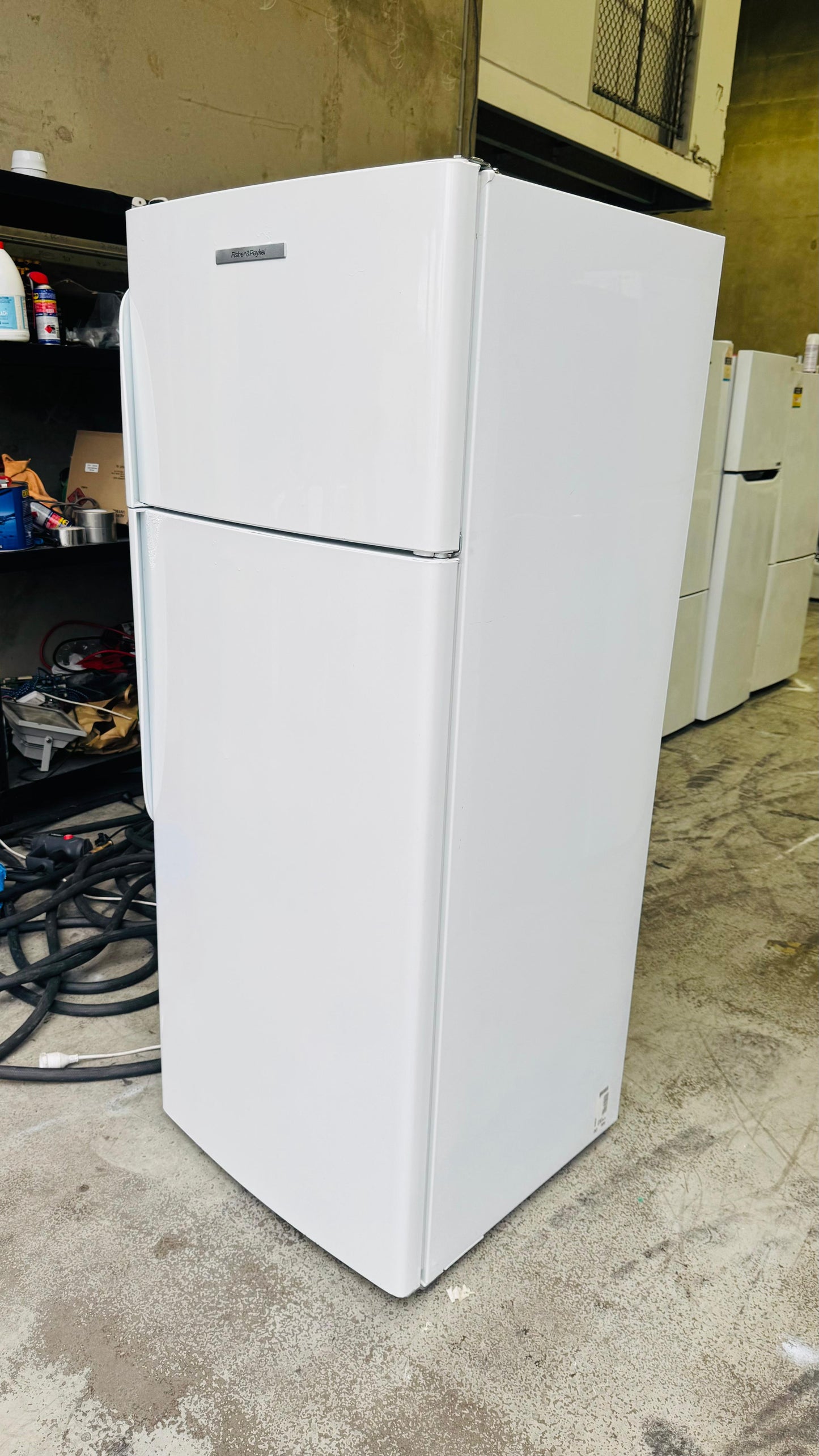 FISHER AND PAYKEL 447 LITRES FRIDGE FREEZER