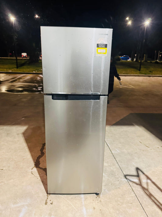 SAMSUNG 343 LITRES FRIDGE FREEZER