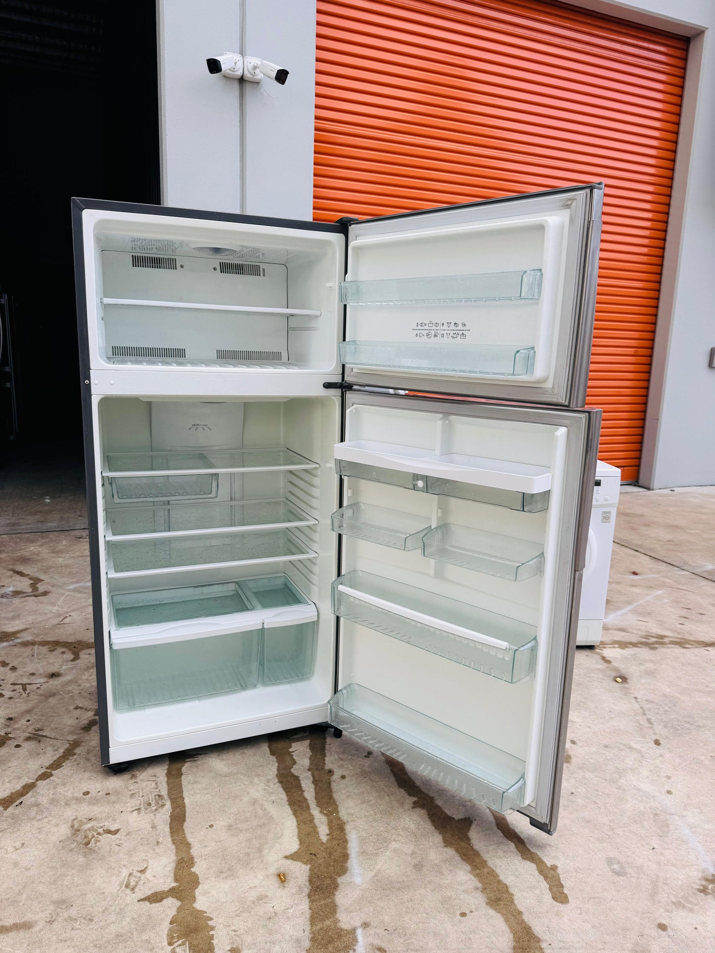 WESTING HOUSE 520 LITRES FRIDGE FREEZER