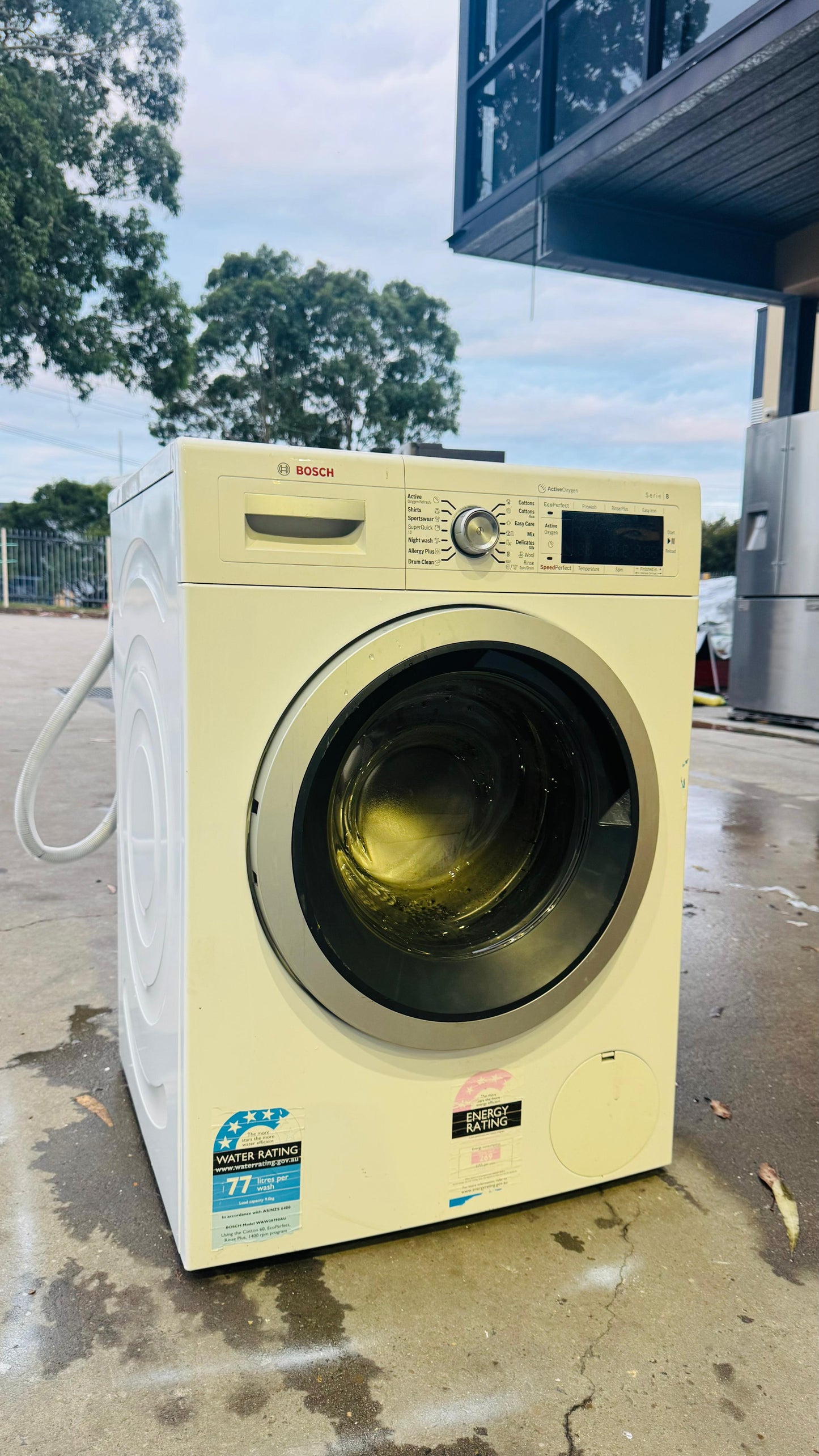 BOSCH 9KGS FRONT LOADER WASHING MACHINE
