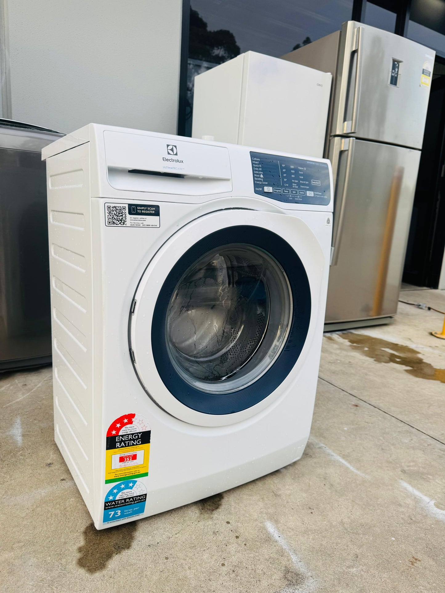 ELECTROLUX 7.5 KGS FRONT LOADER WASHING MACHINE