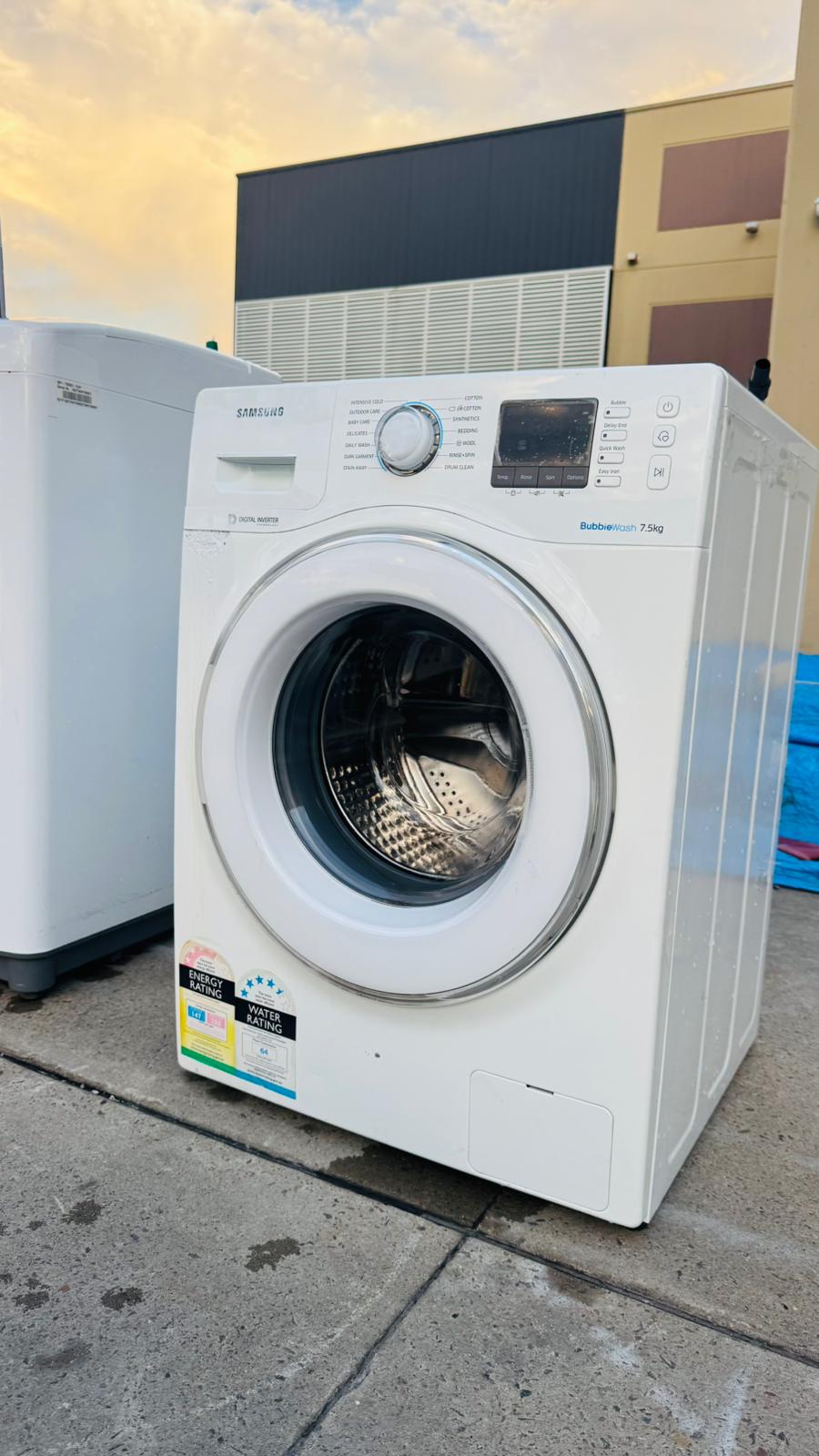 SAMSUNG 7.5KGS FRONT LOADER WASHING MACHINE