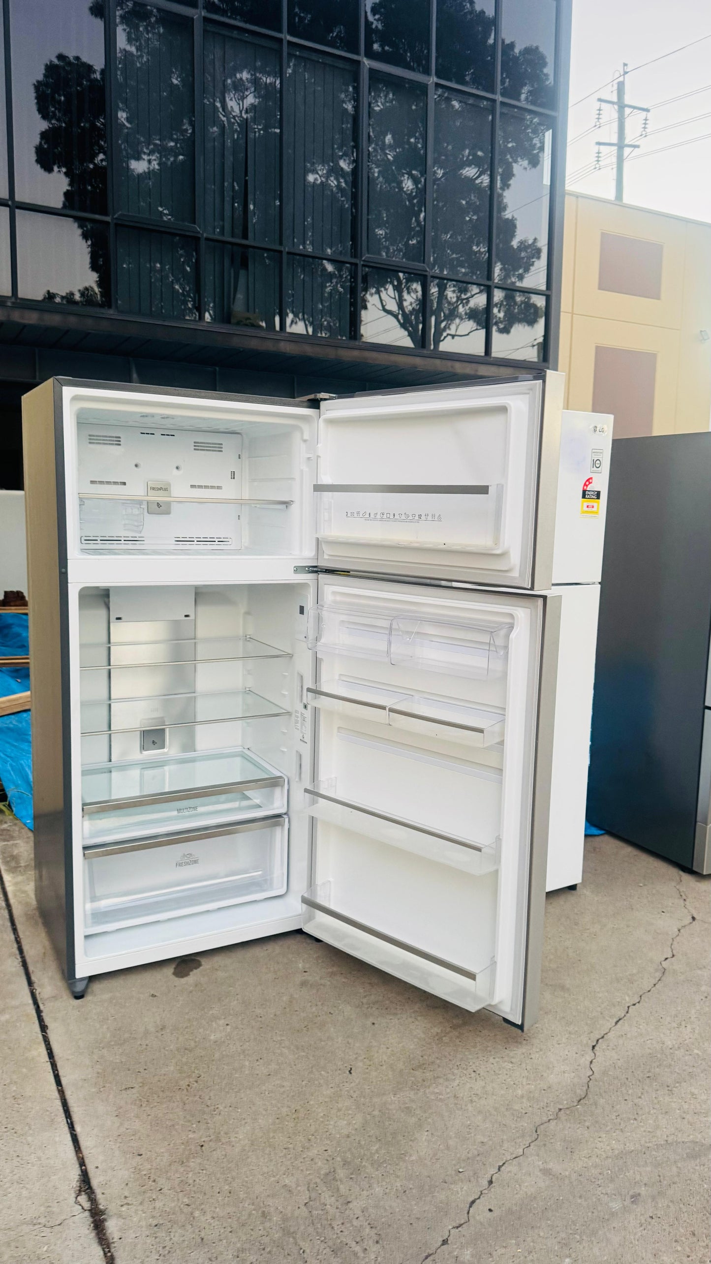 ELECTROLUX 536 LITRES FRIDGE FREEZER
