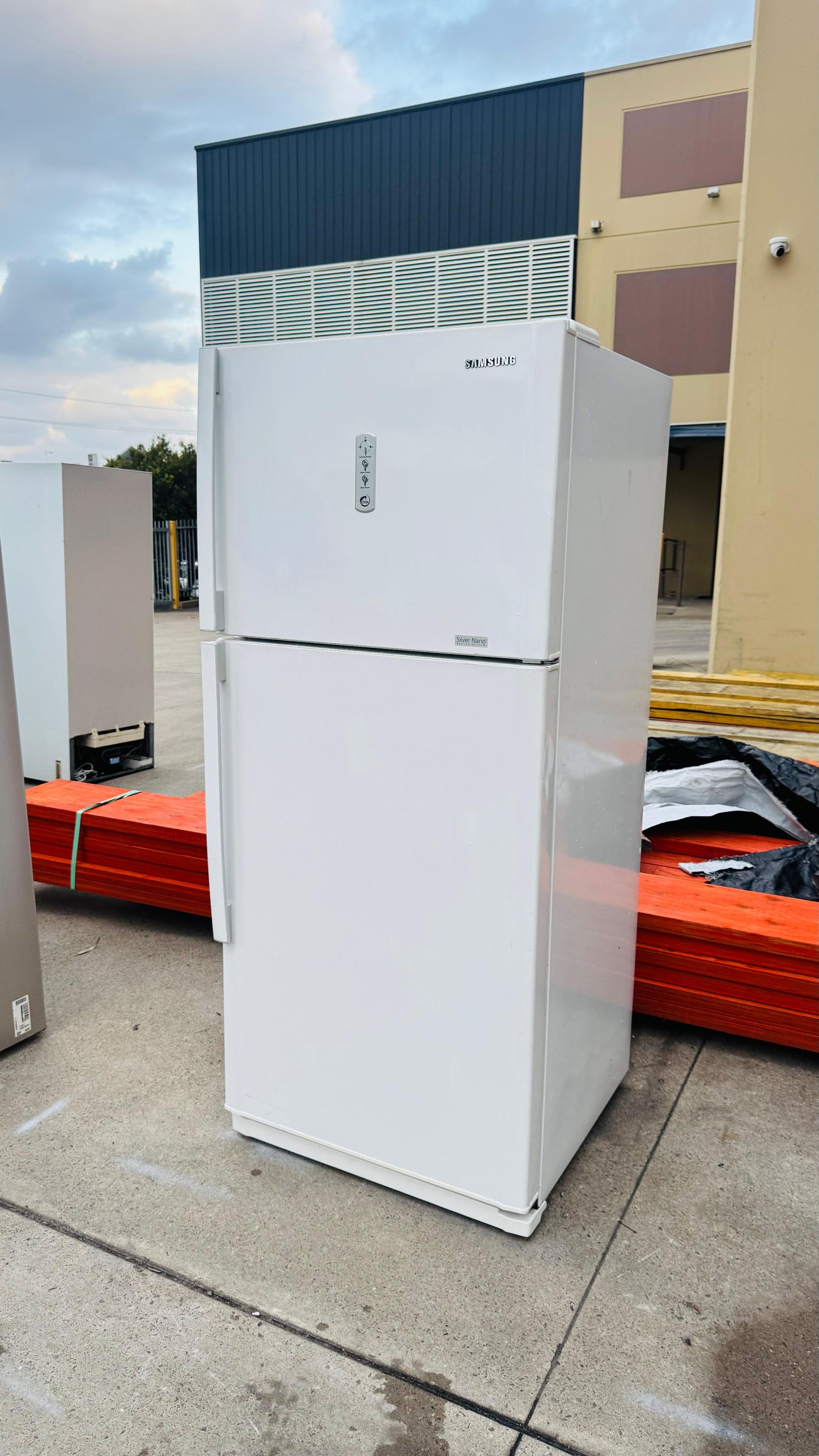 SAMSUNG 423 LITRES FRIDGE FREEZER