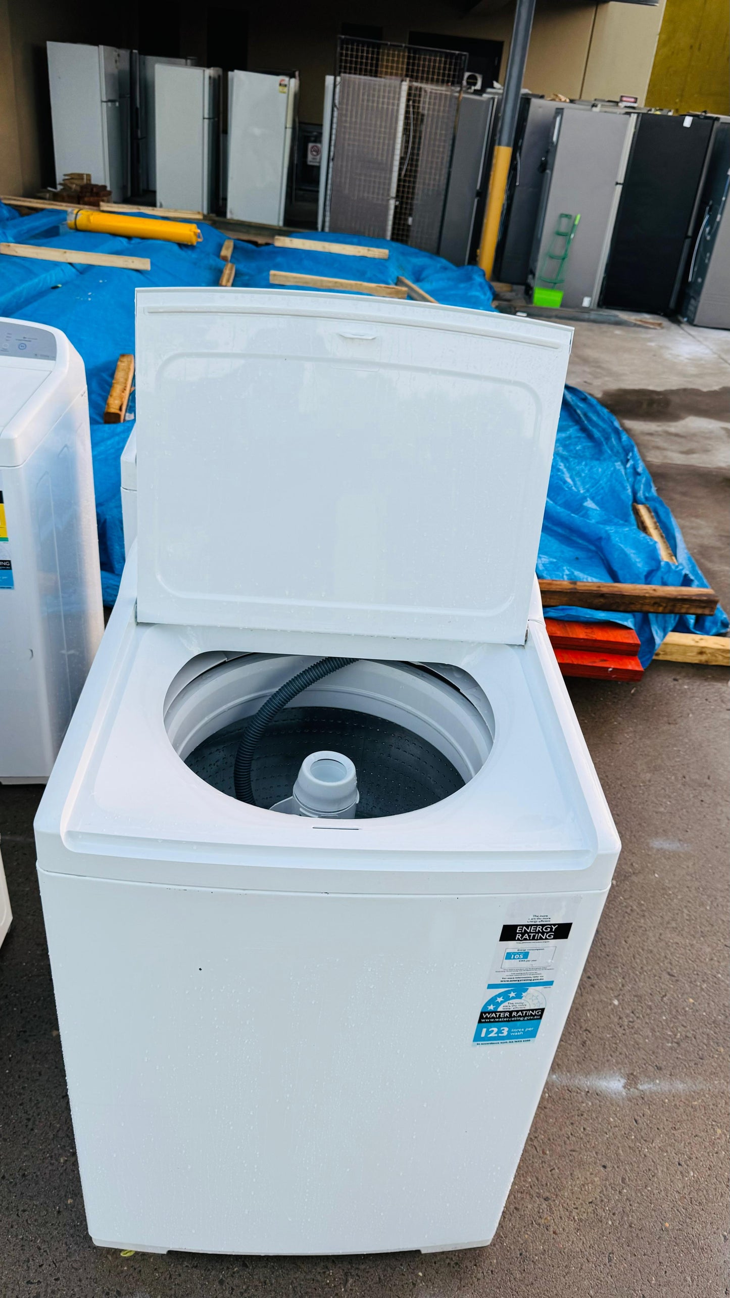 FISHER AND PAYKEL 10KGS TOP LOADER WASHING MACHINE