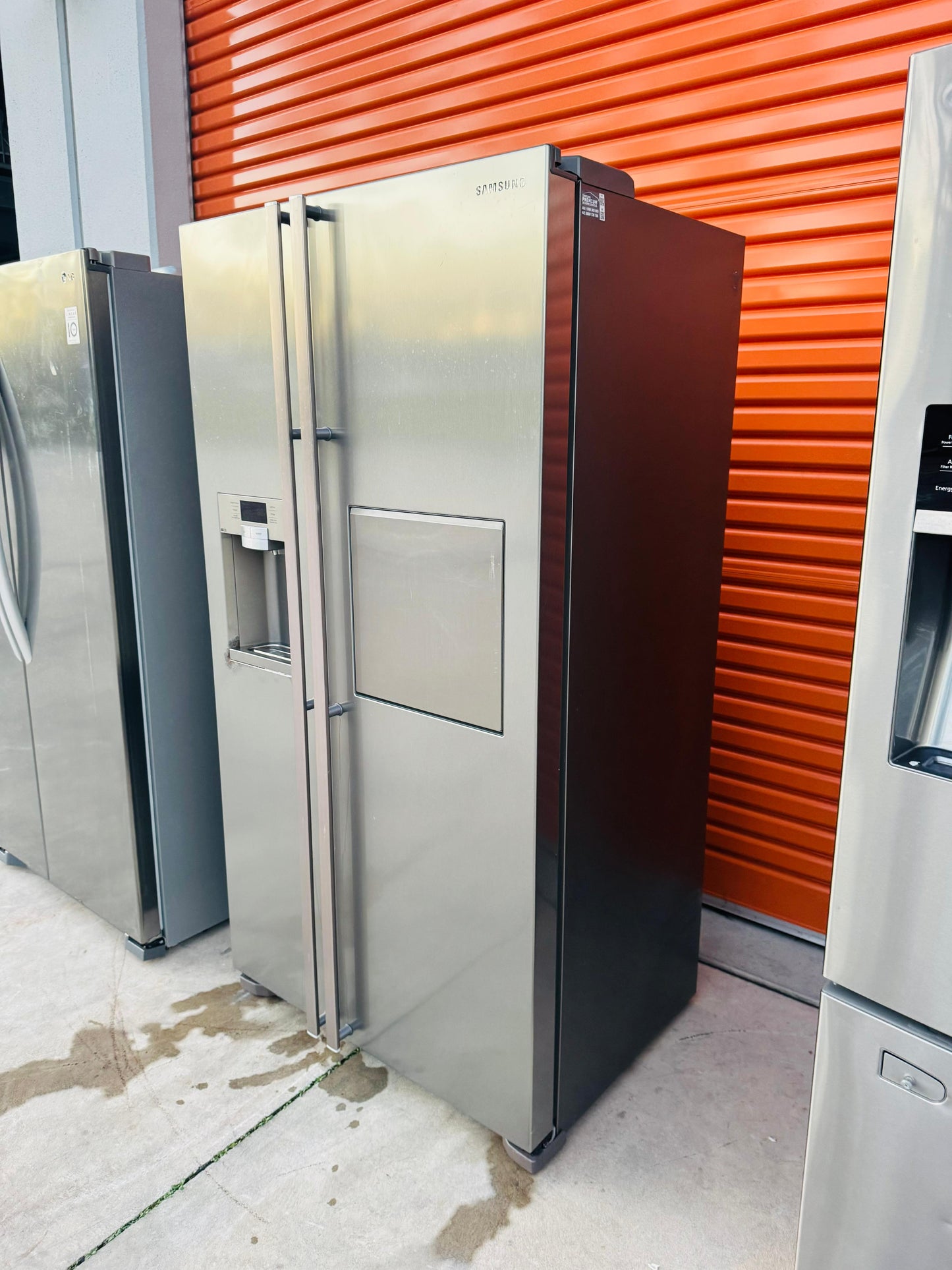 SAMSUNG 676 LITRES SIDE BY SIDE DOOR FRIDGE FREEZER