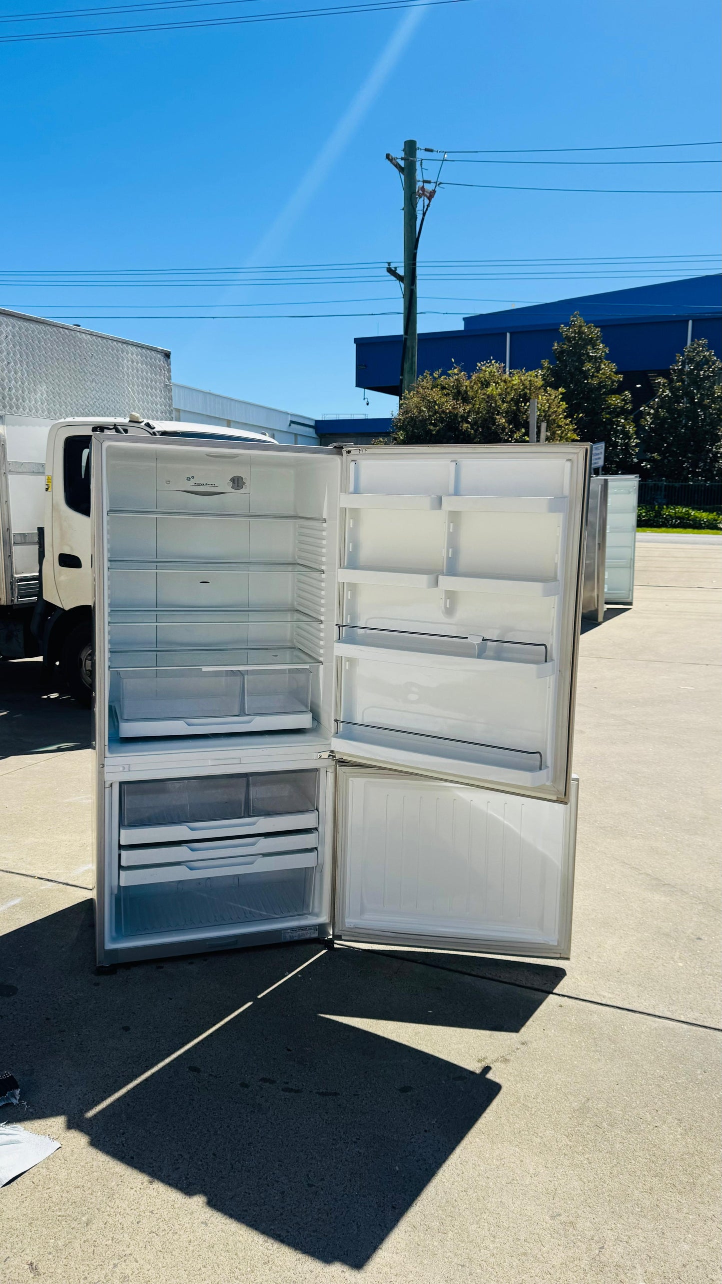 FISHER AND PAYKEL 519 LITRES FRIDGE FREEZER