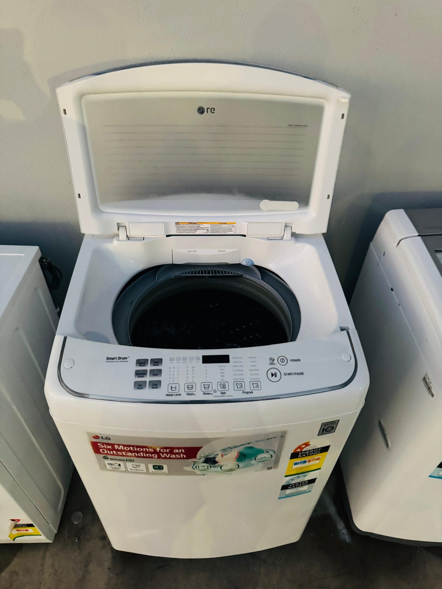 LG 8.5 KGS TOP LOADER WASHING MACHINE