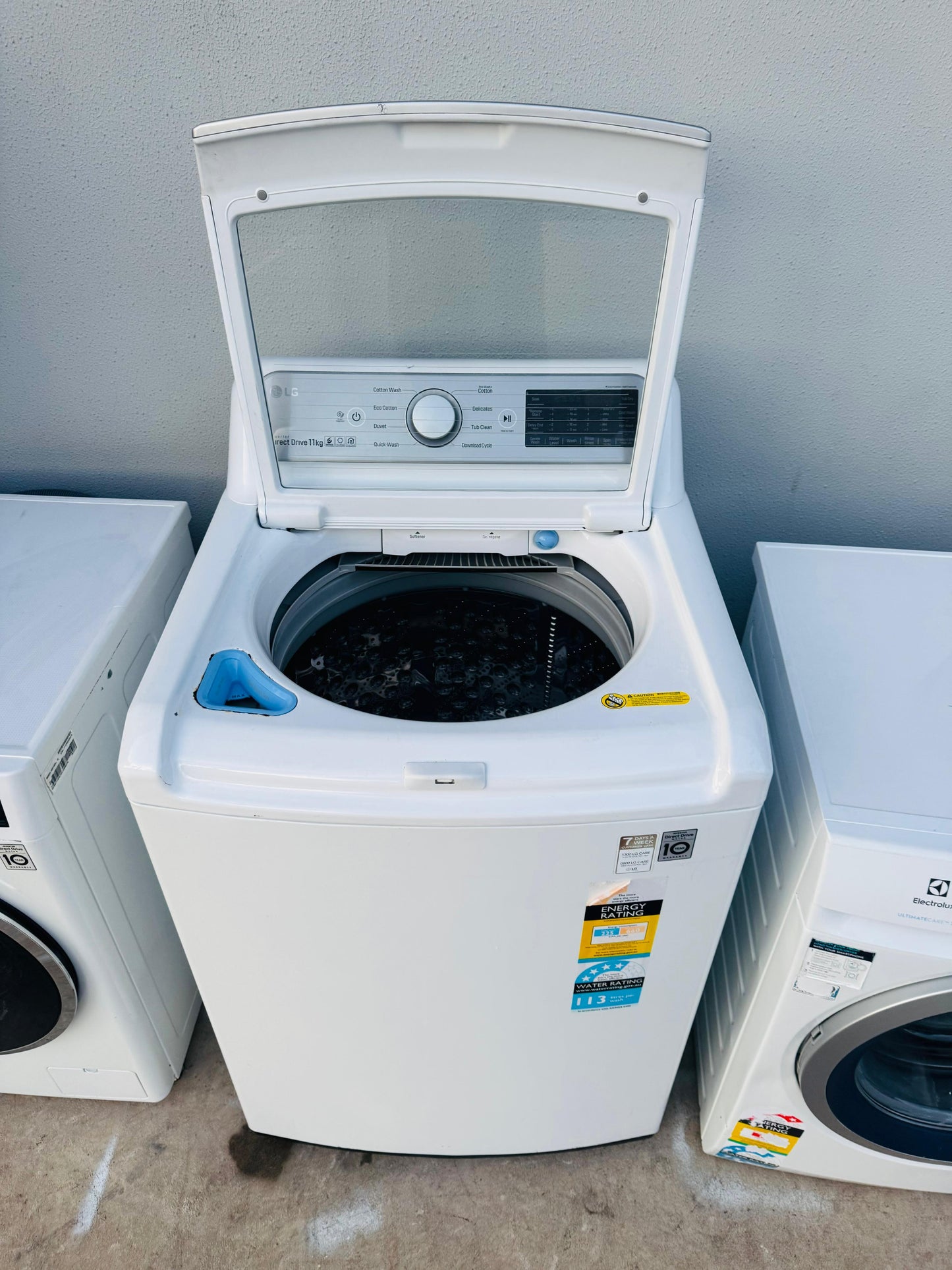 LG 11 KGS TOP LOADER WASHING MACHINE