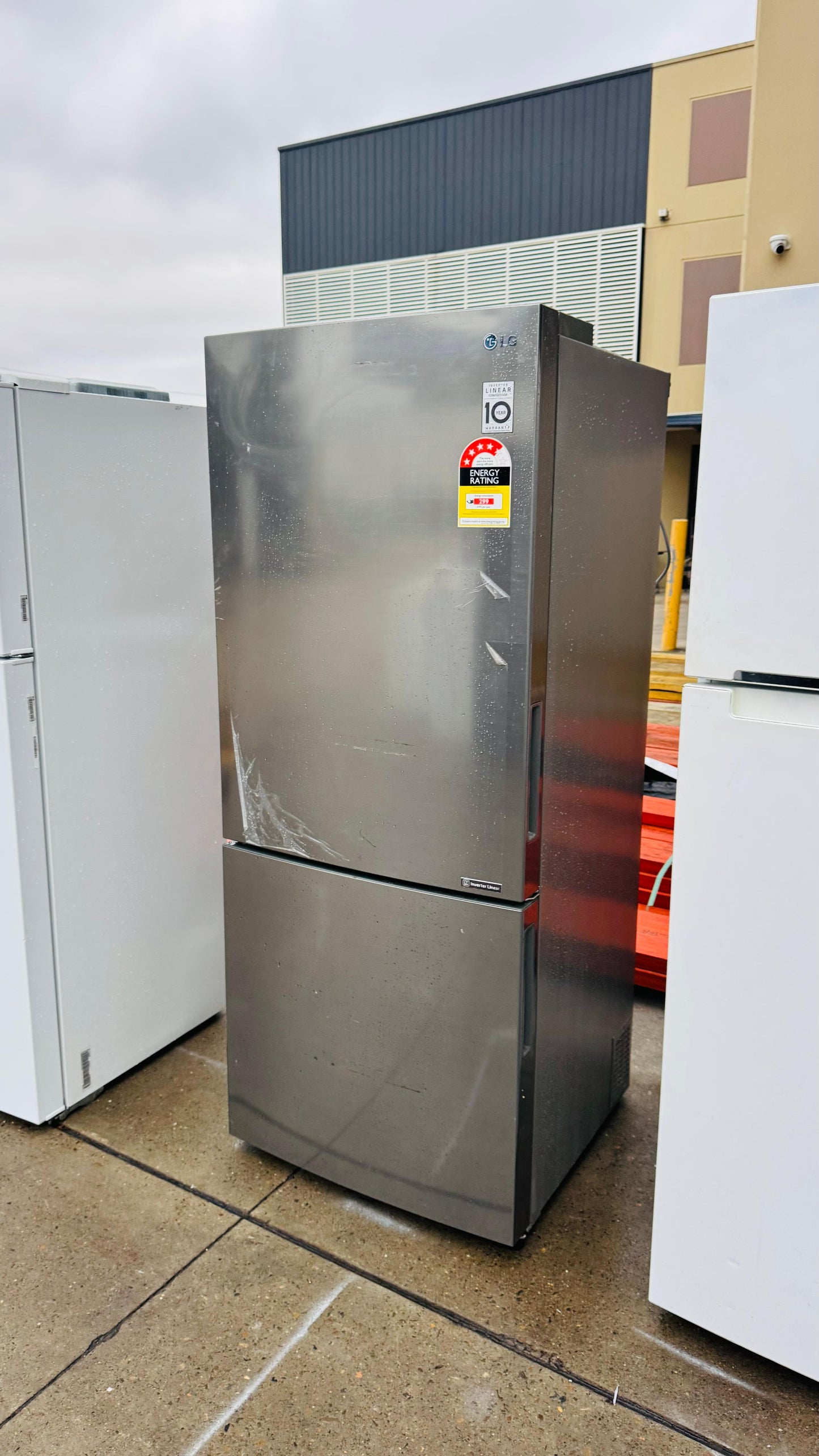 LG 450 LITRES FRIDGE FREEZER