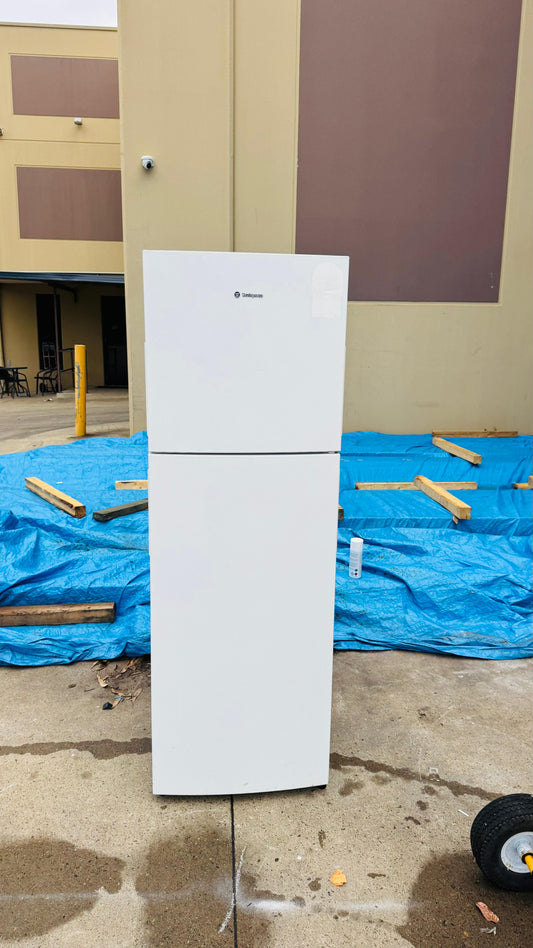 WESTINGHOUSE 275 LITRES FRIDGE FREEZER