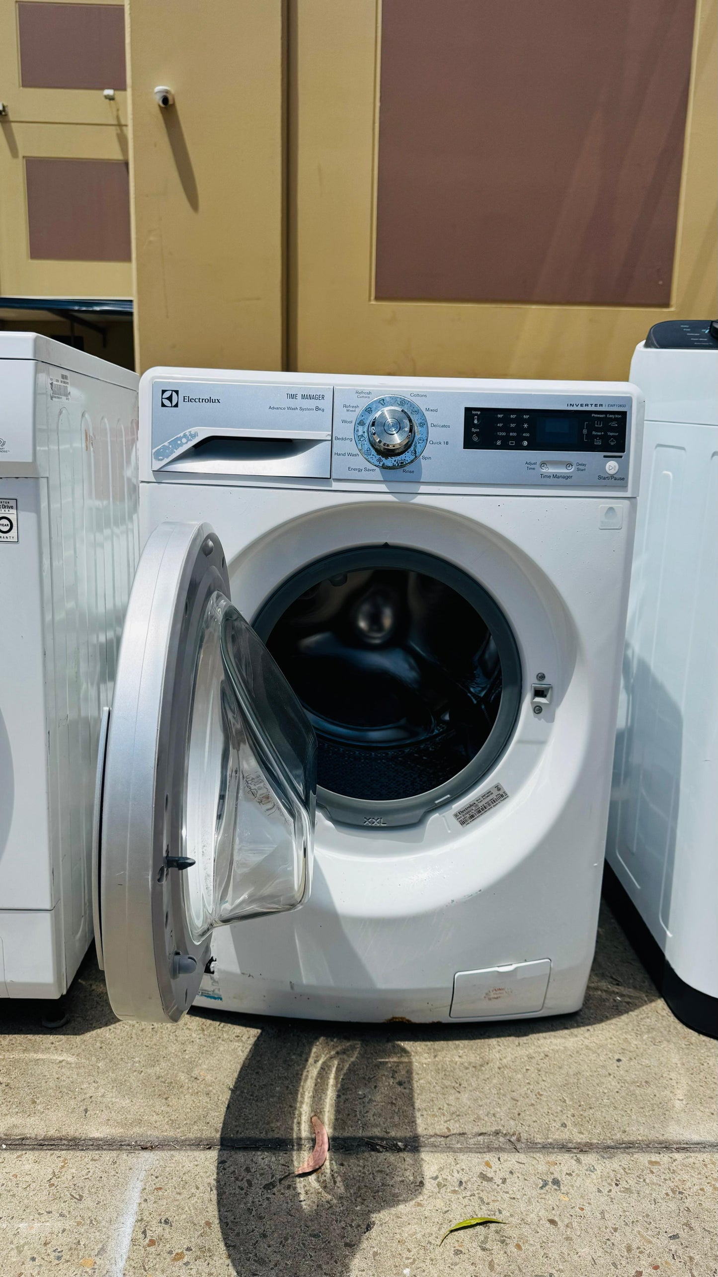 ELECTROLUX 8KGS FRONT LOADER WASHING MACHINE