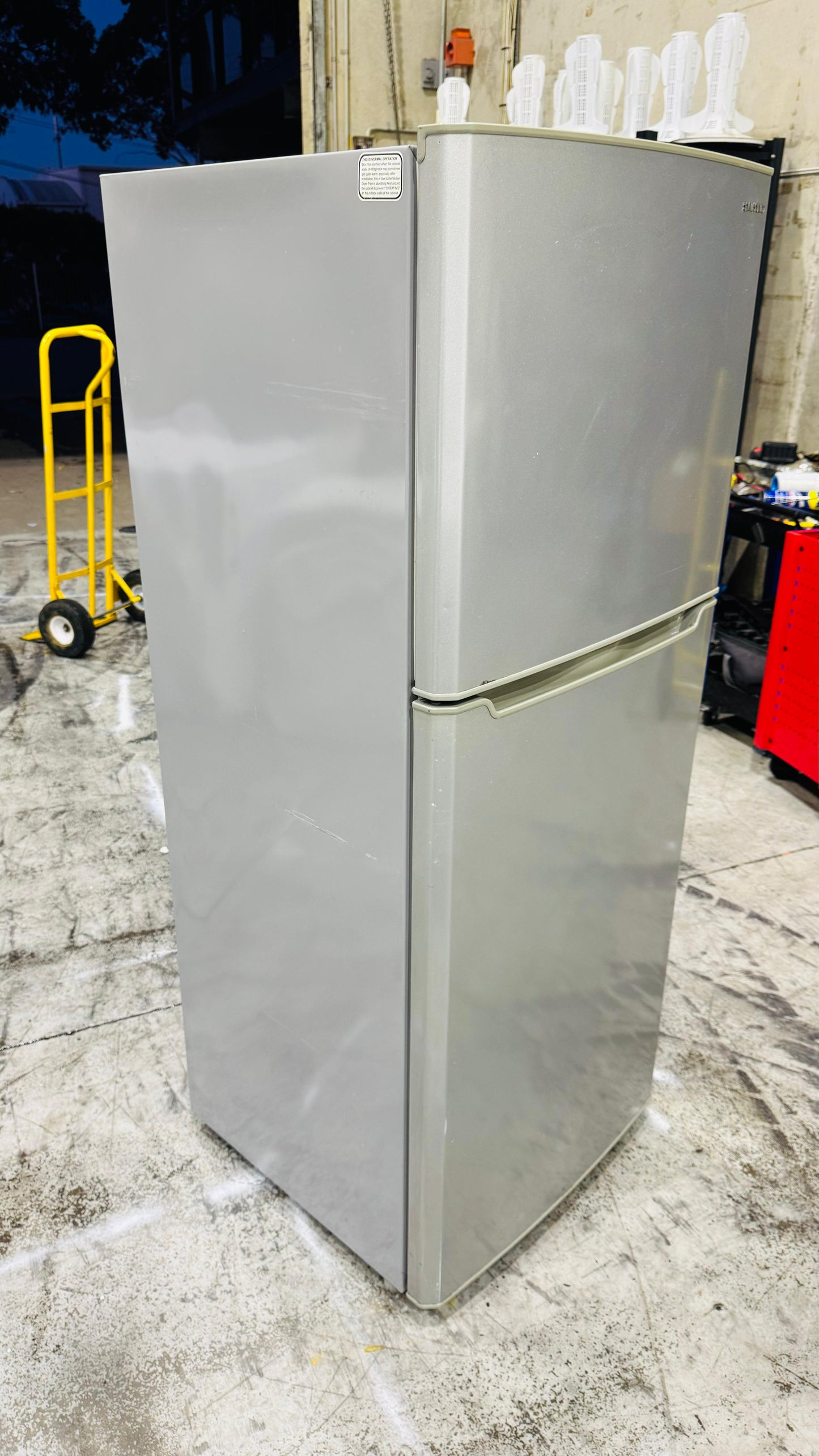 SAMSUNG 367 LITRES FRIDGE FREEZER