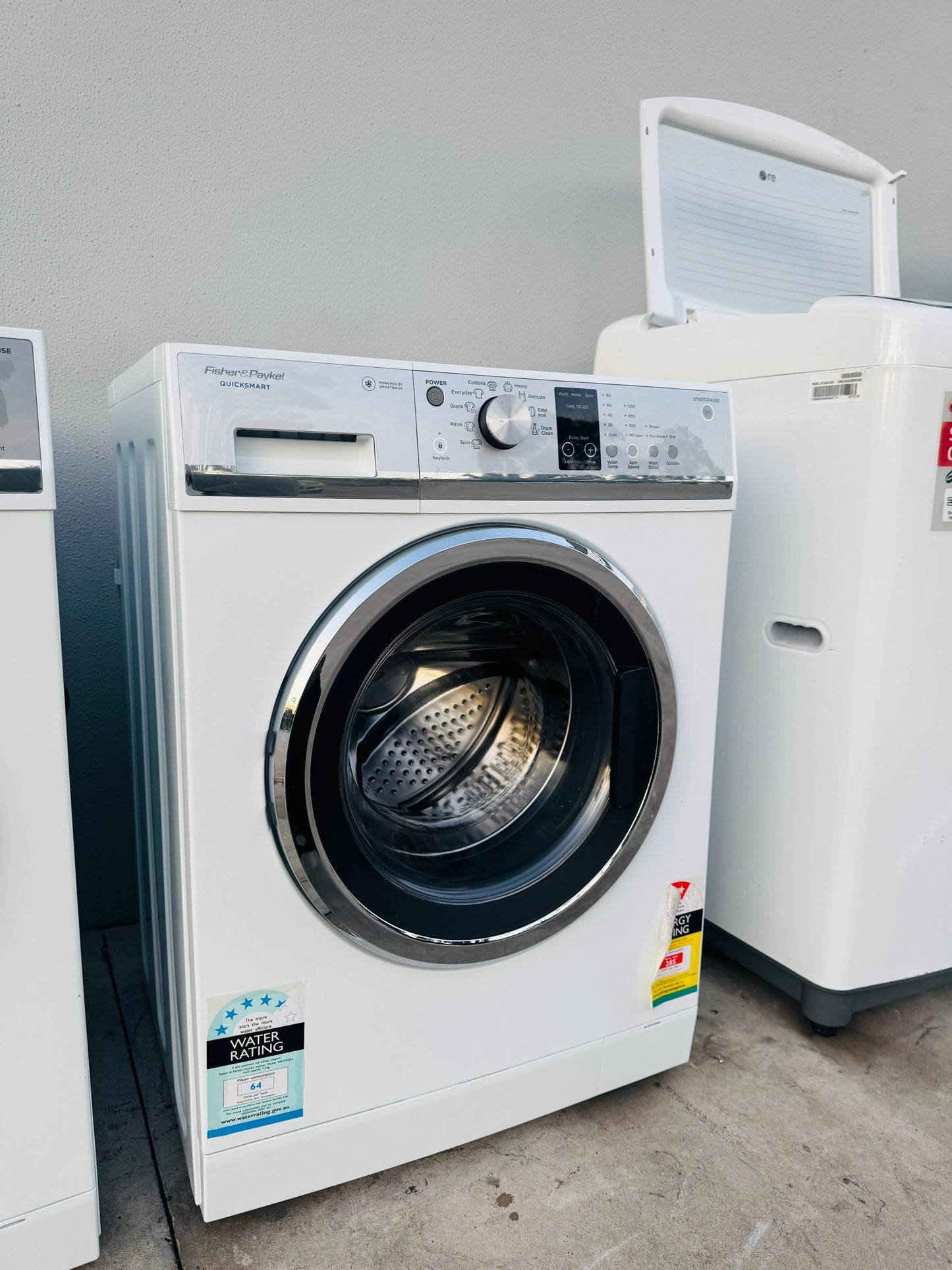 FISHER AND PAYKEL 7.5 KGS FRONT LOADER WASHING MACHINE