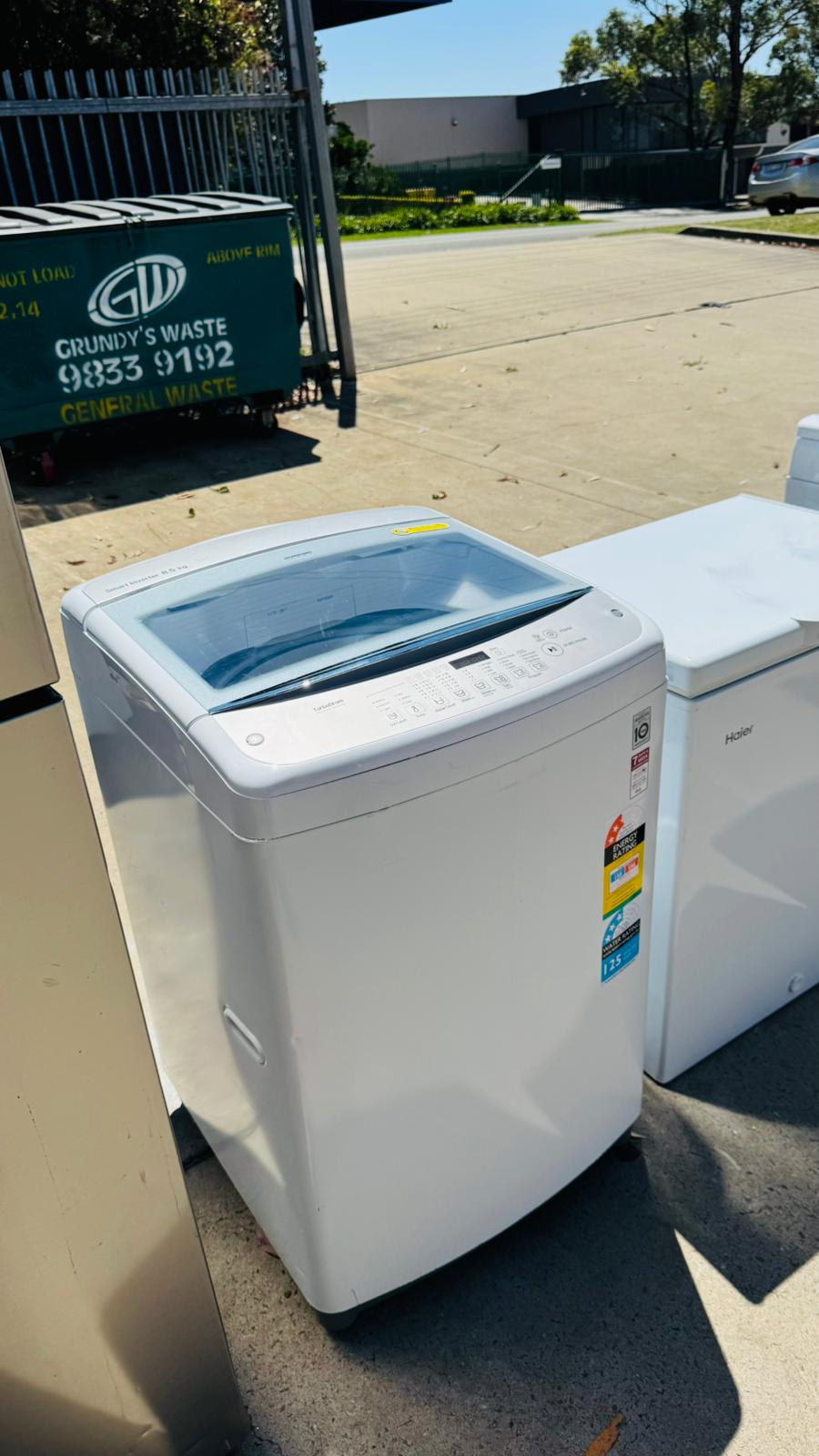 LG 8.5KGS TOP LOADER WASHING MACHINE