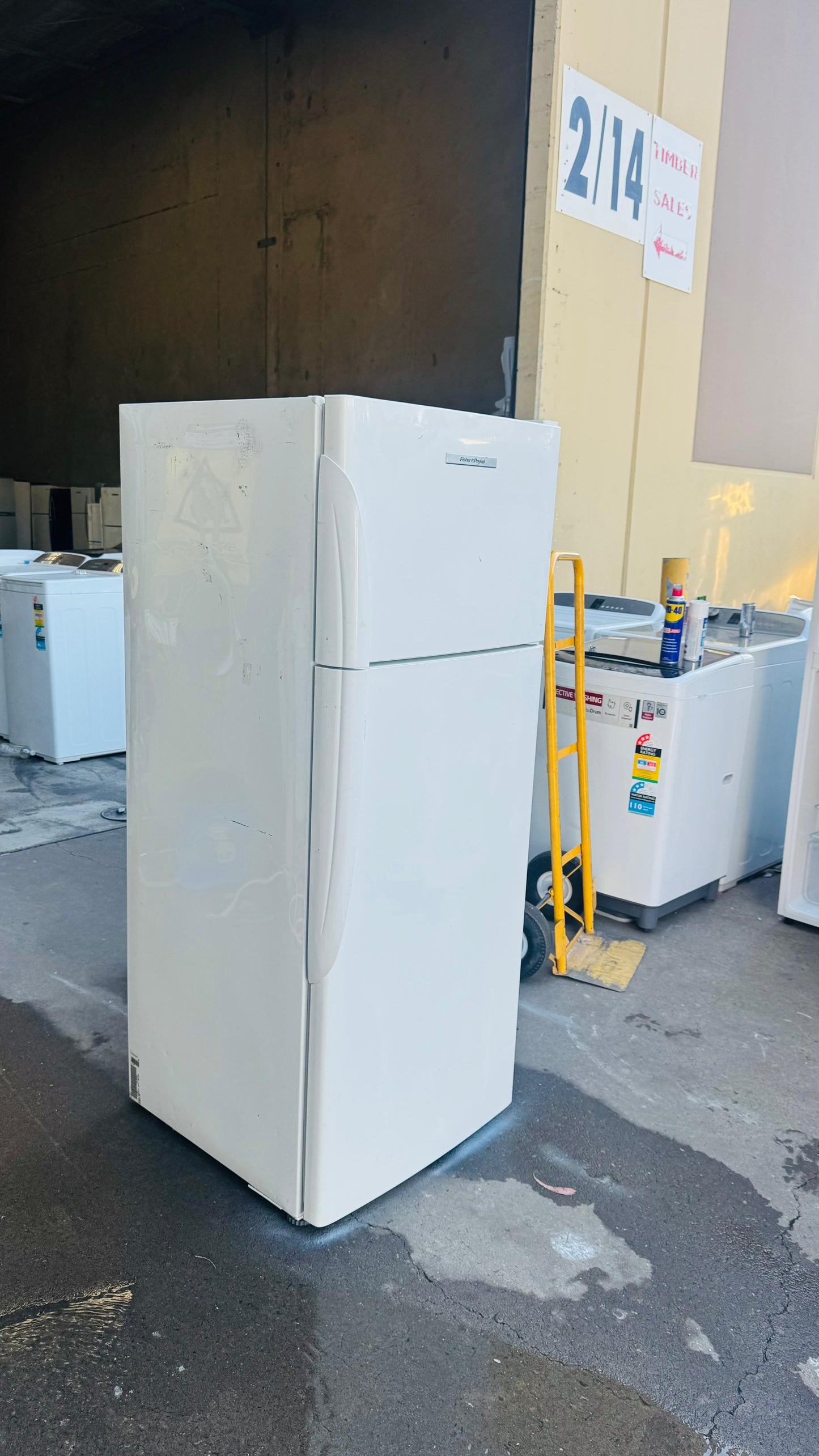 FISHER AND PAYKEL 380 LITRES FRIDGE FREEZER