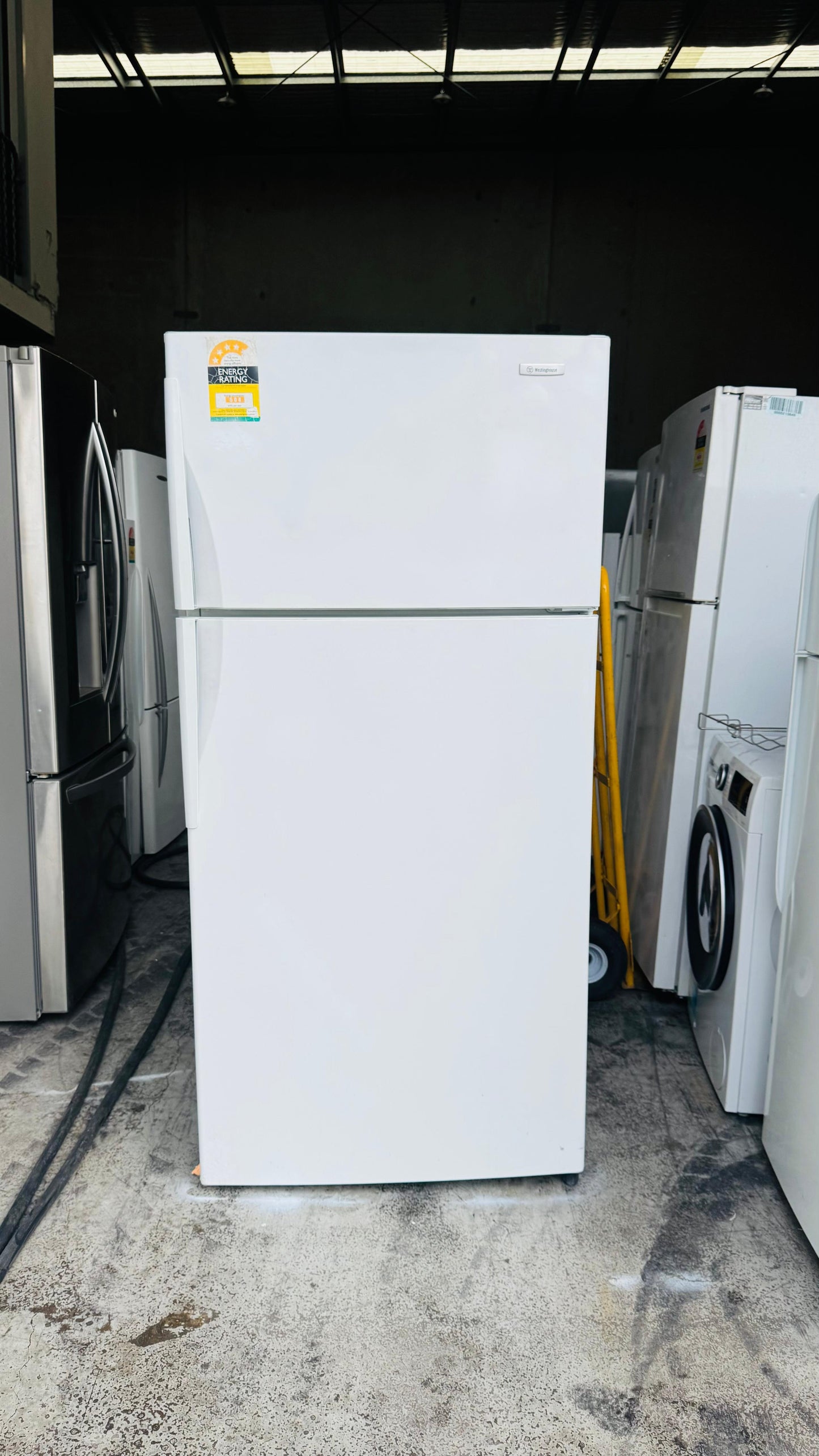 WESTINGHOUSE 520 LITRES FRIDGE FREEZER