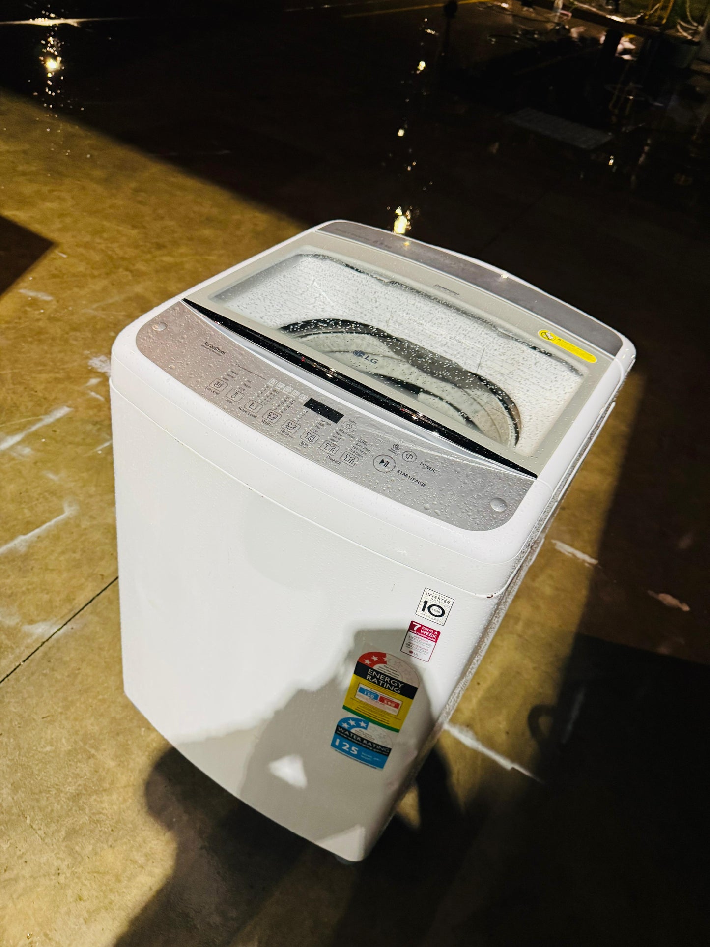 LG 8.5KGS TOP LOADER WASHING MACHINE