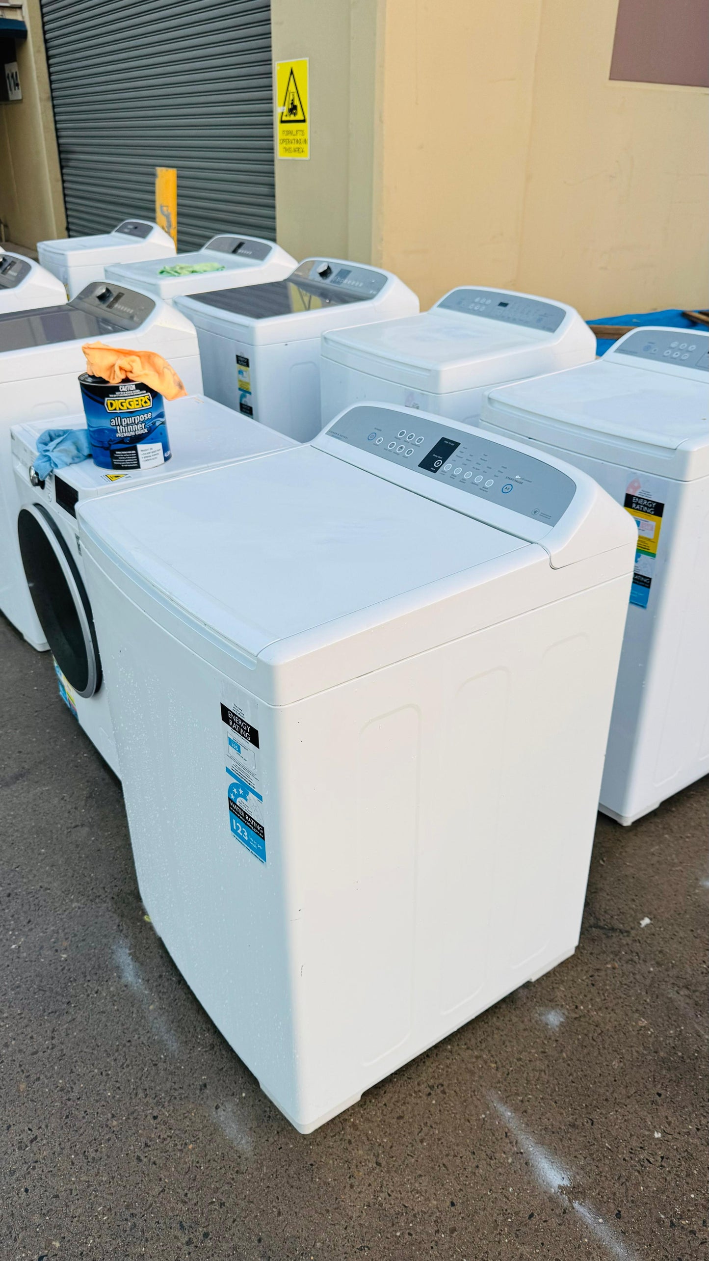 FISHER AND PAYKEL 10KGS TOP LOADER WASHING MACHINE