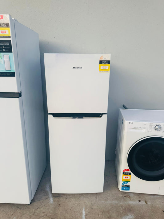 HISENSE 230 LITRES FRIDGE FREEZER