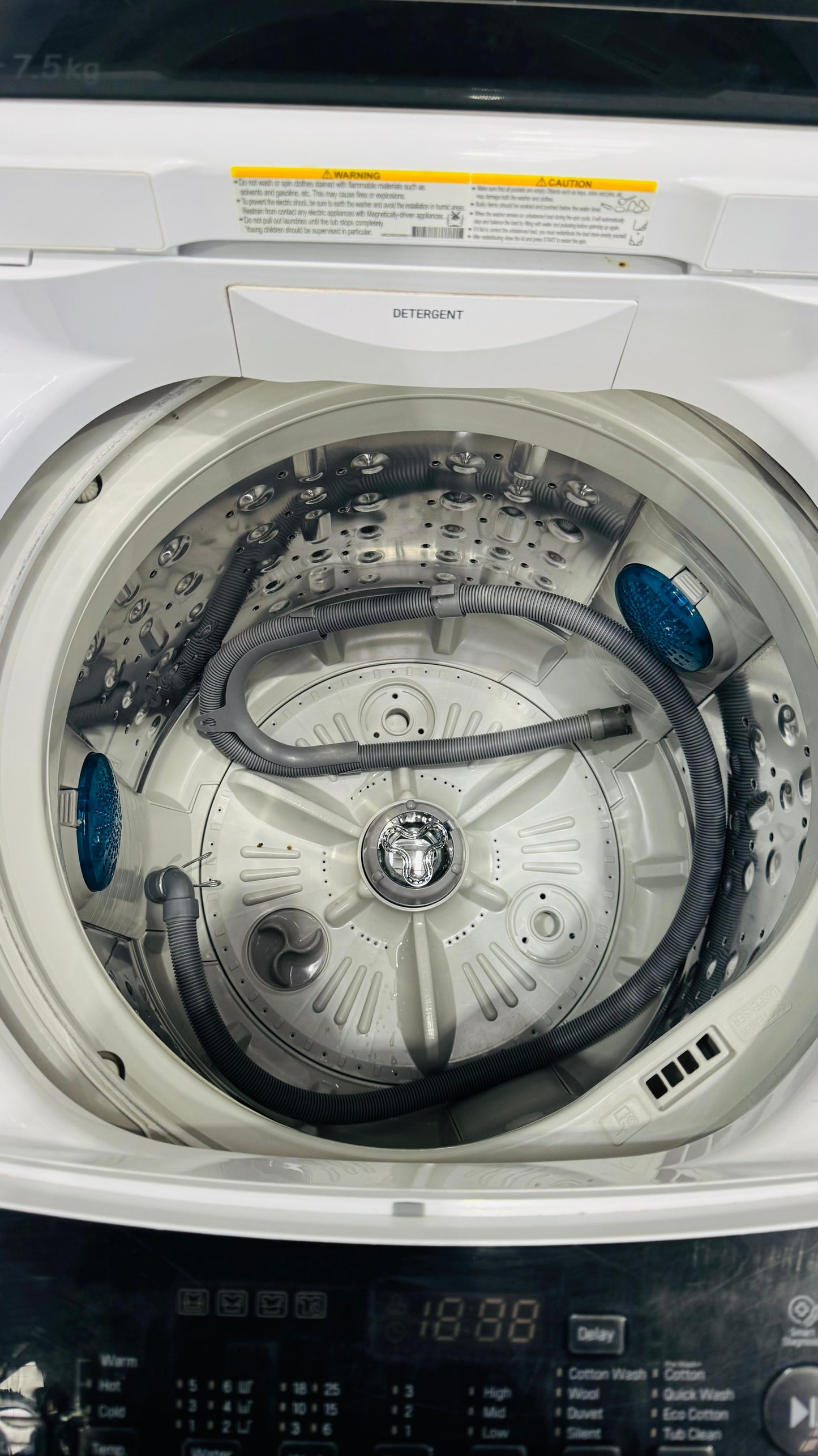 LG 7.5KGS TOP LOADER WASHING MACHINE