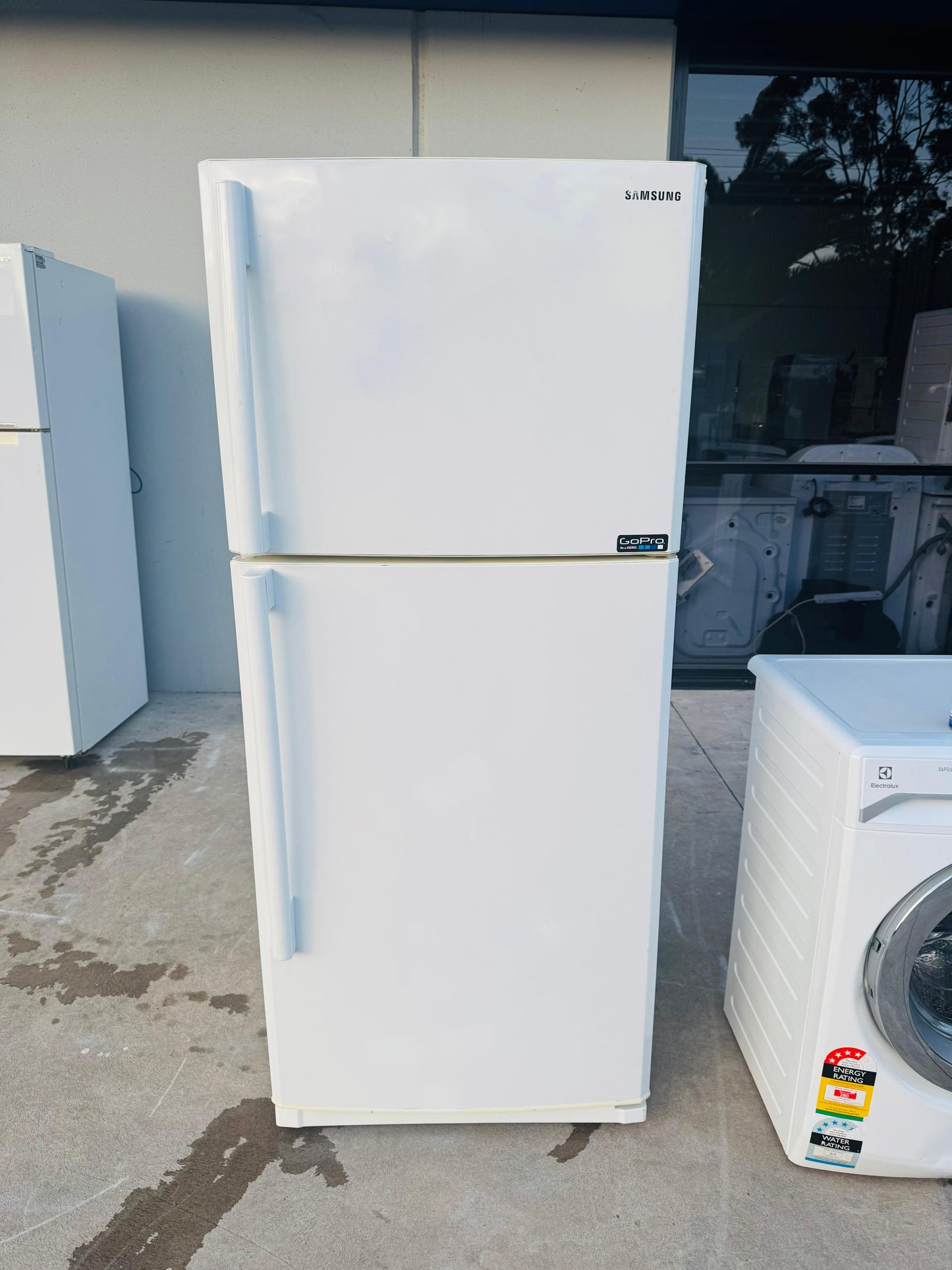 SAMSUNG 431 LITRES FRIDGE FREEZER
