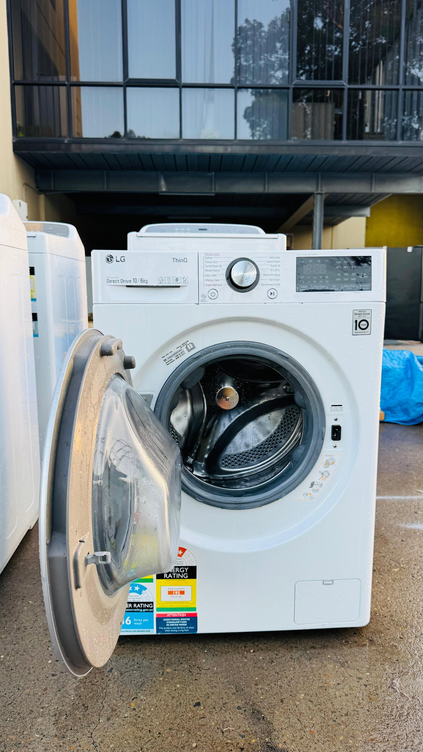 LG 10KGS WASHER &6 KGS DRYER COMBO