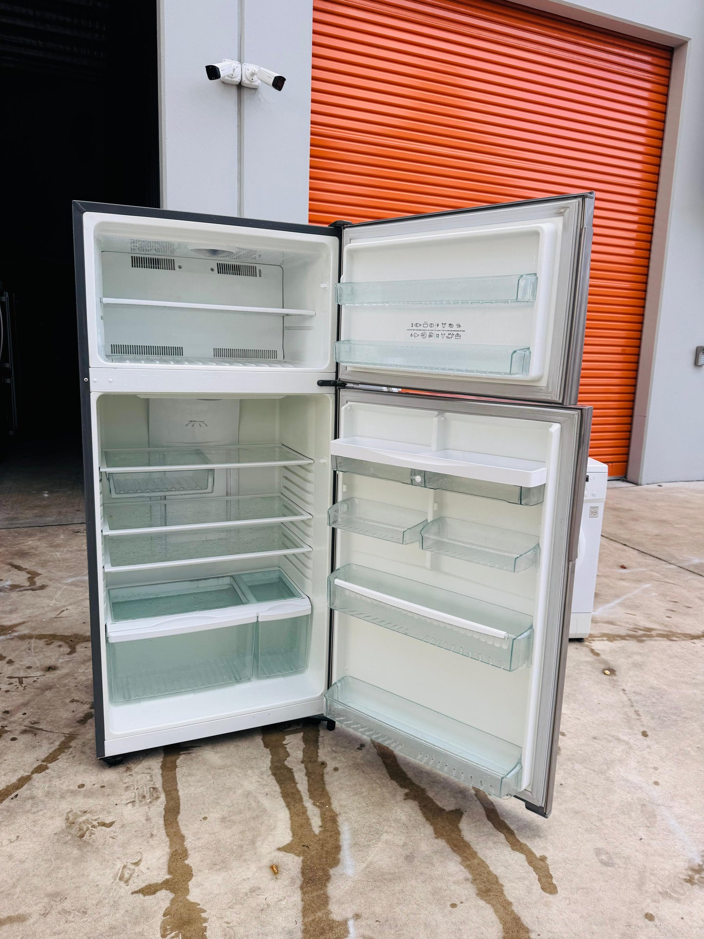 WESTING HOUSE 520 LITRES FRIDGE FREEZER