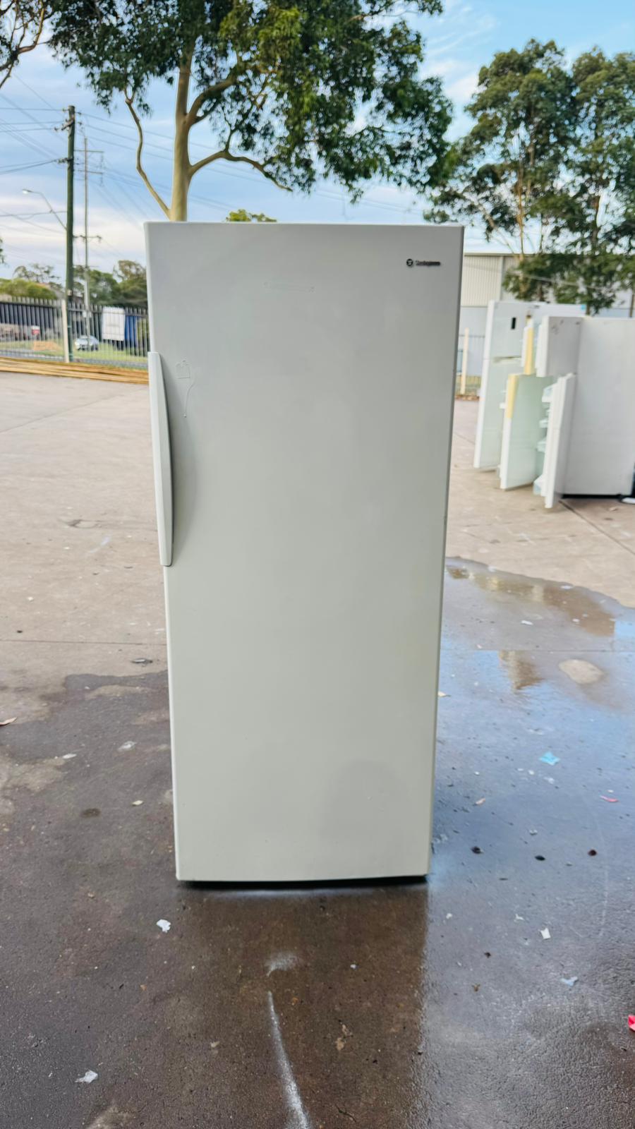 WESTINGHOUSE 430 LITRES FRIDGE FREEZER