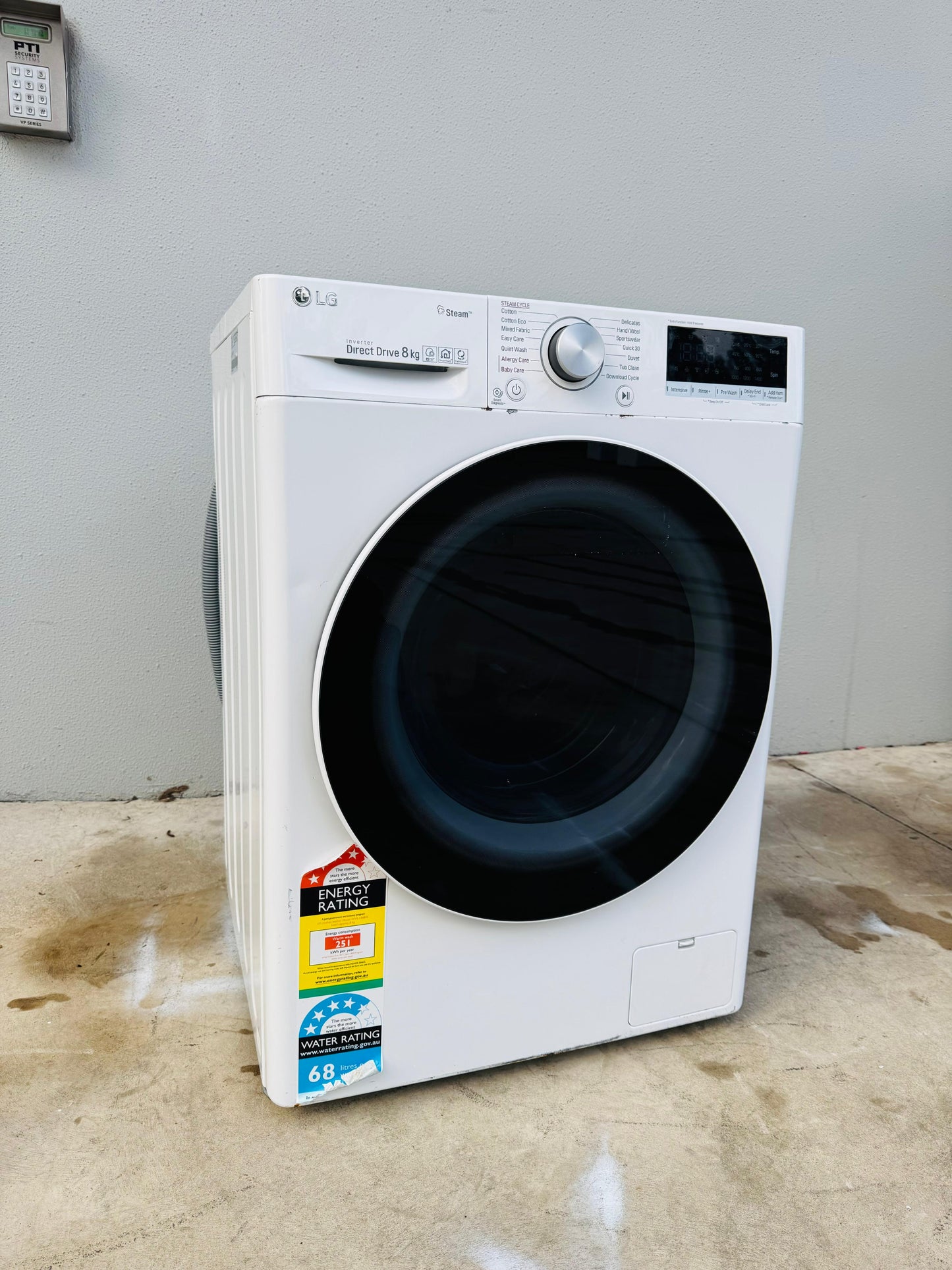 LG 8KGS FRONT LOADER WASHING MACHINE