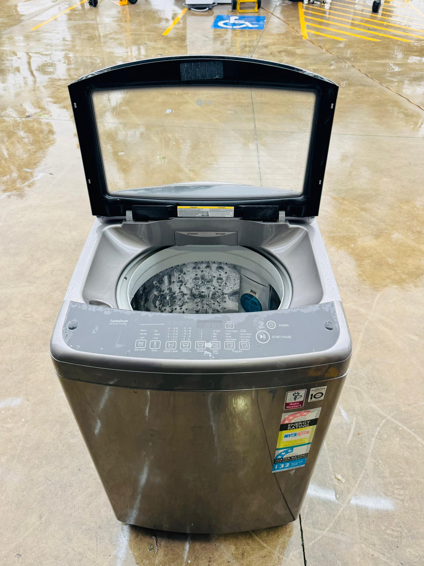 LG 9KGS TOP LOADER WASHING MACHINE