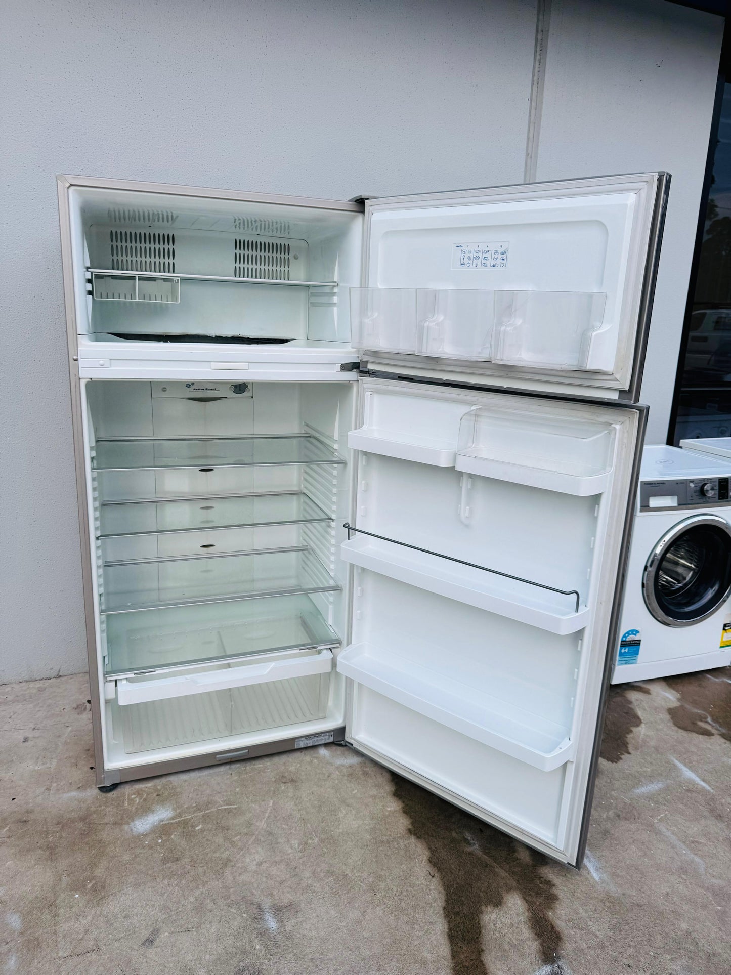 FISHER AND PAYKEL 519 LITRES FRIDGE FREEZER