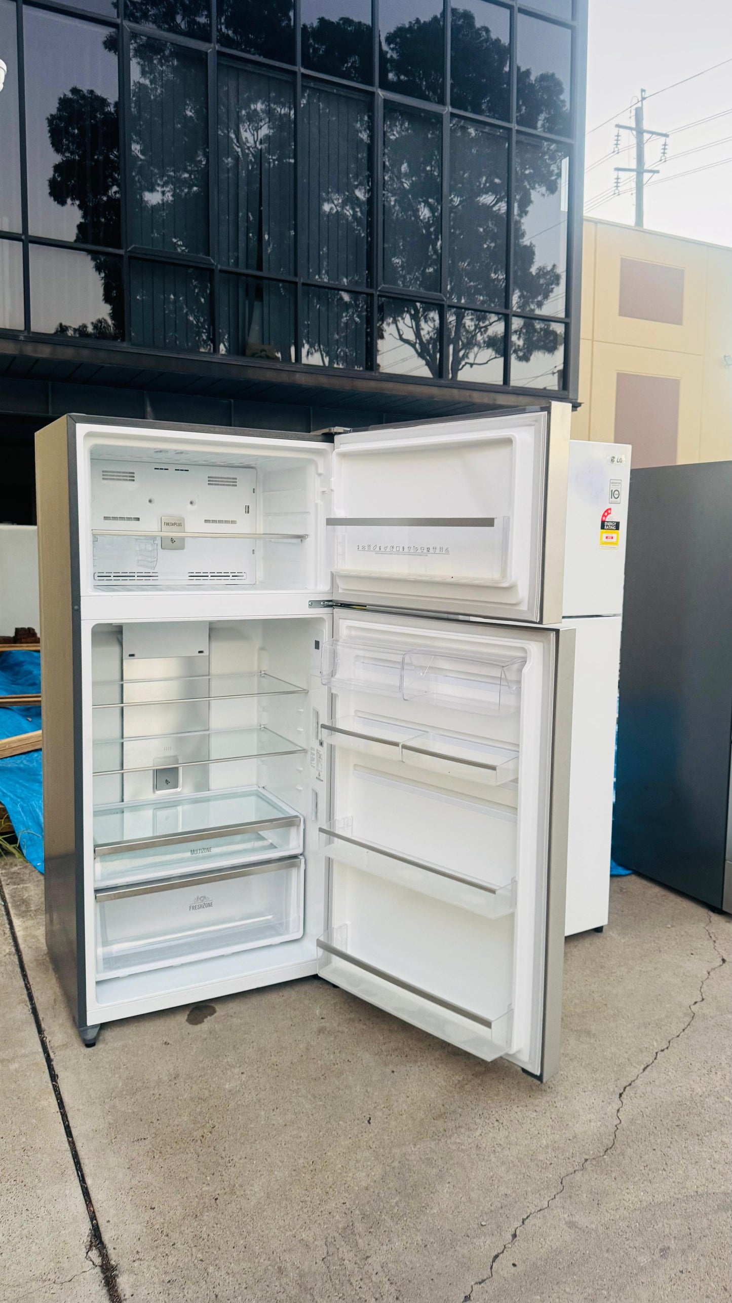 ELECTROLUX 536 LITRES FRIDGE FREEZER