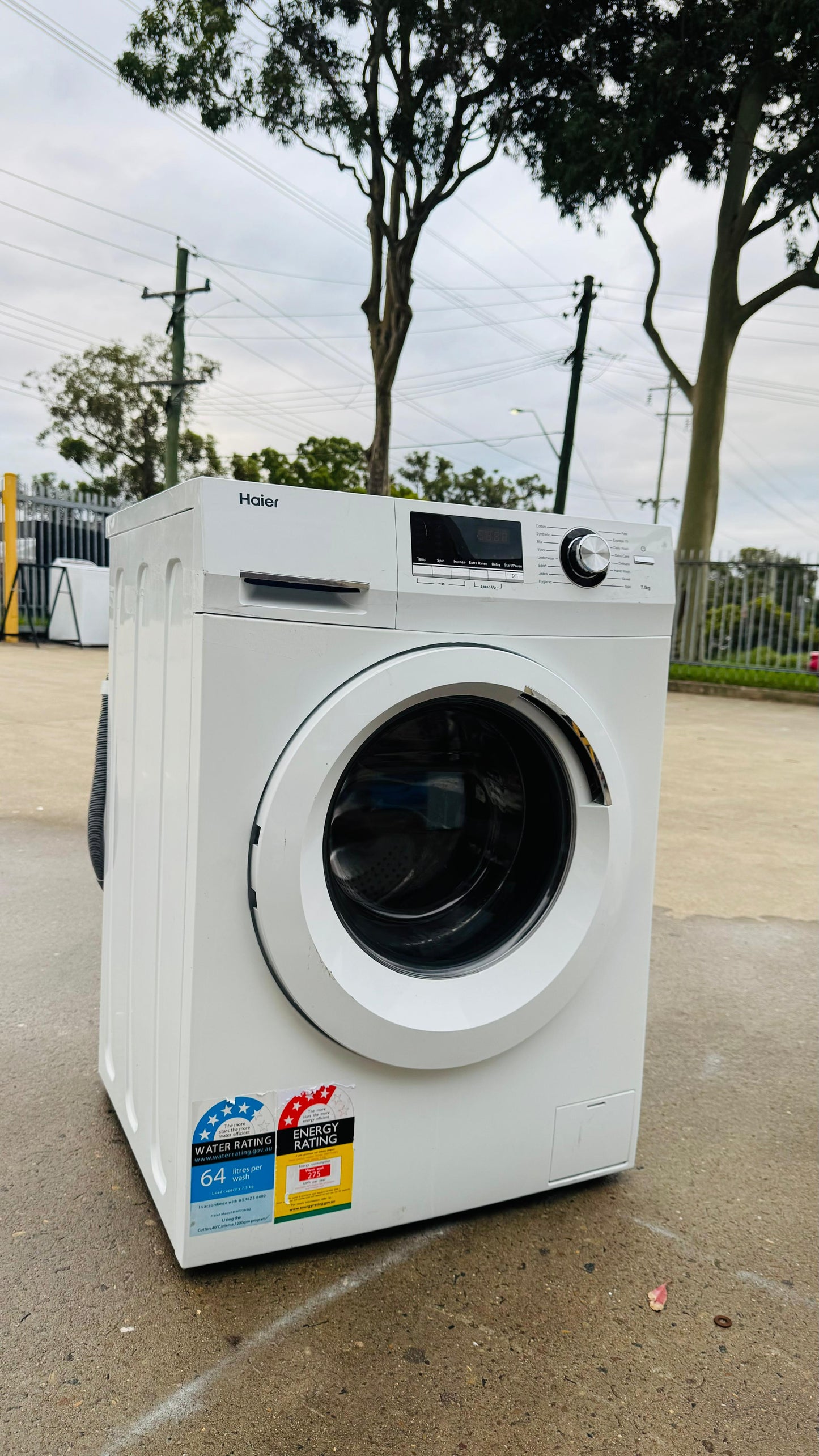 HAIER 7.5KGS FRONT LOADER WASHING MACHINE