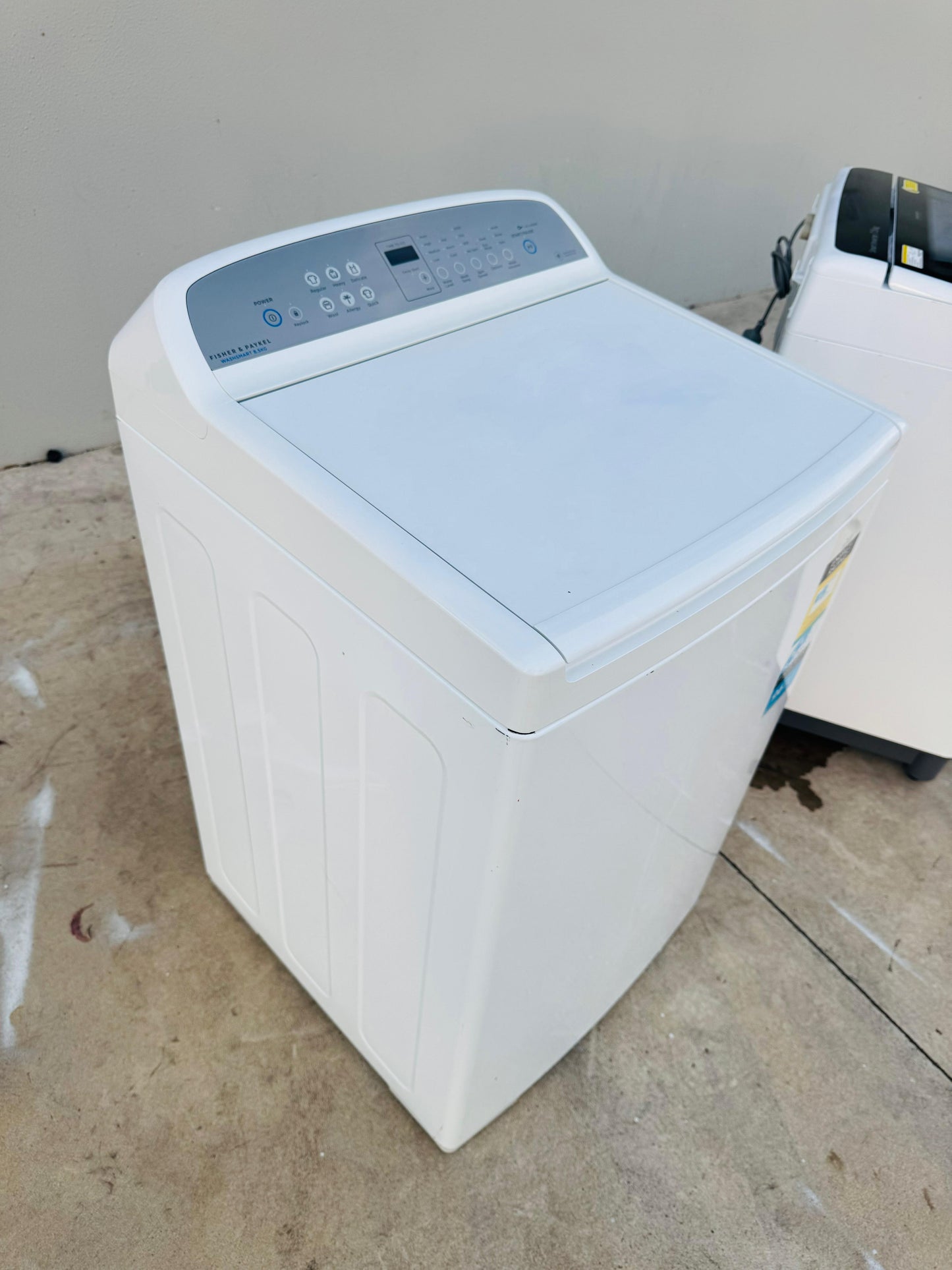 FISHER AND PAYKEL 8.5 KGS TOP LOADER WASHING MACHINE