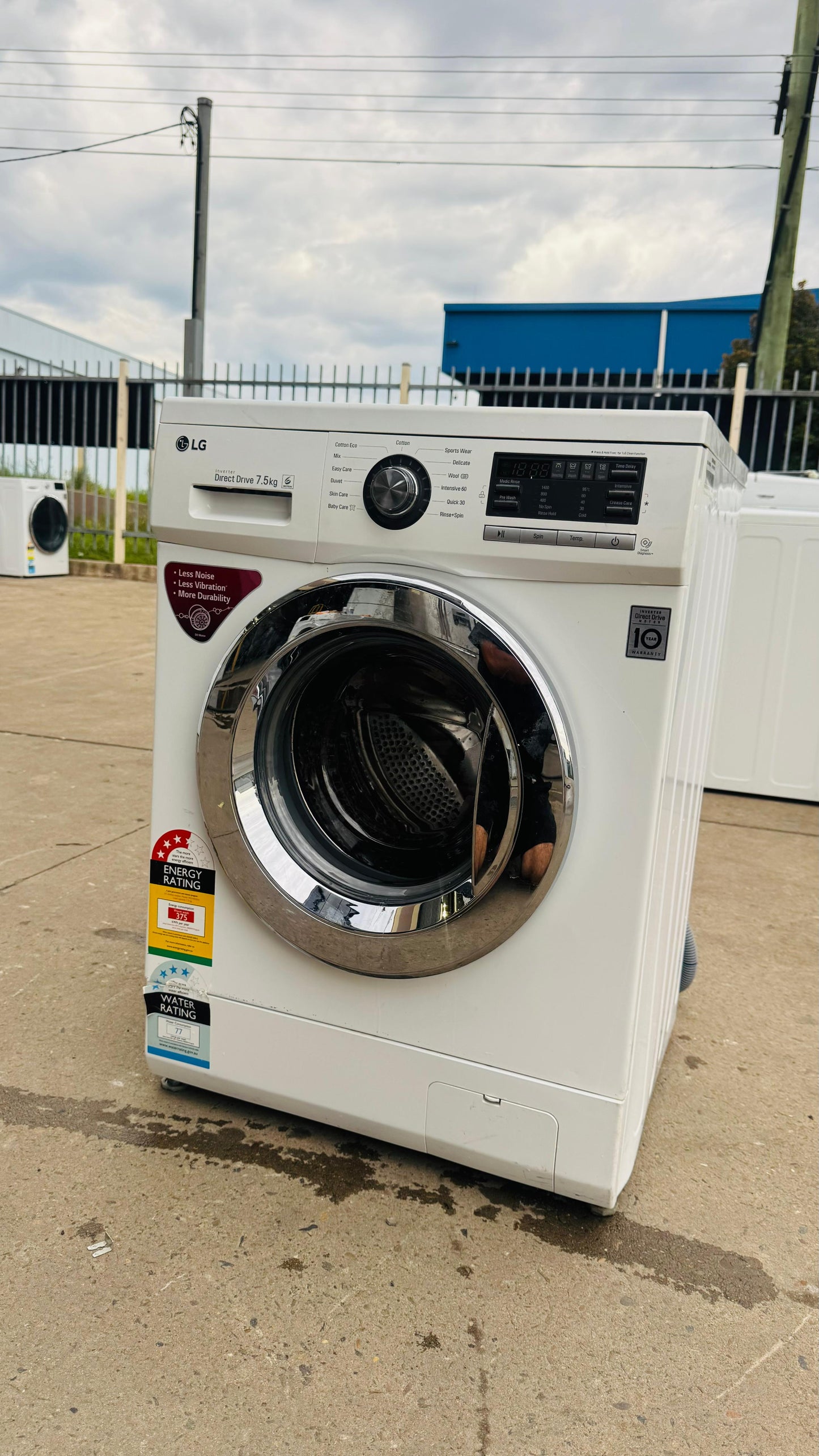 LG 7.5KGS FRONT LOADER WASHING MACHINE