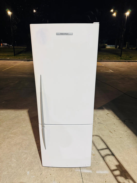 FISHER AND PAYKEL 403 LITRES FRIDGE FREEZER
