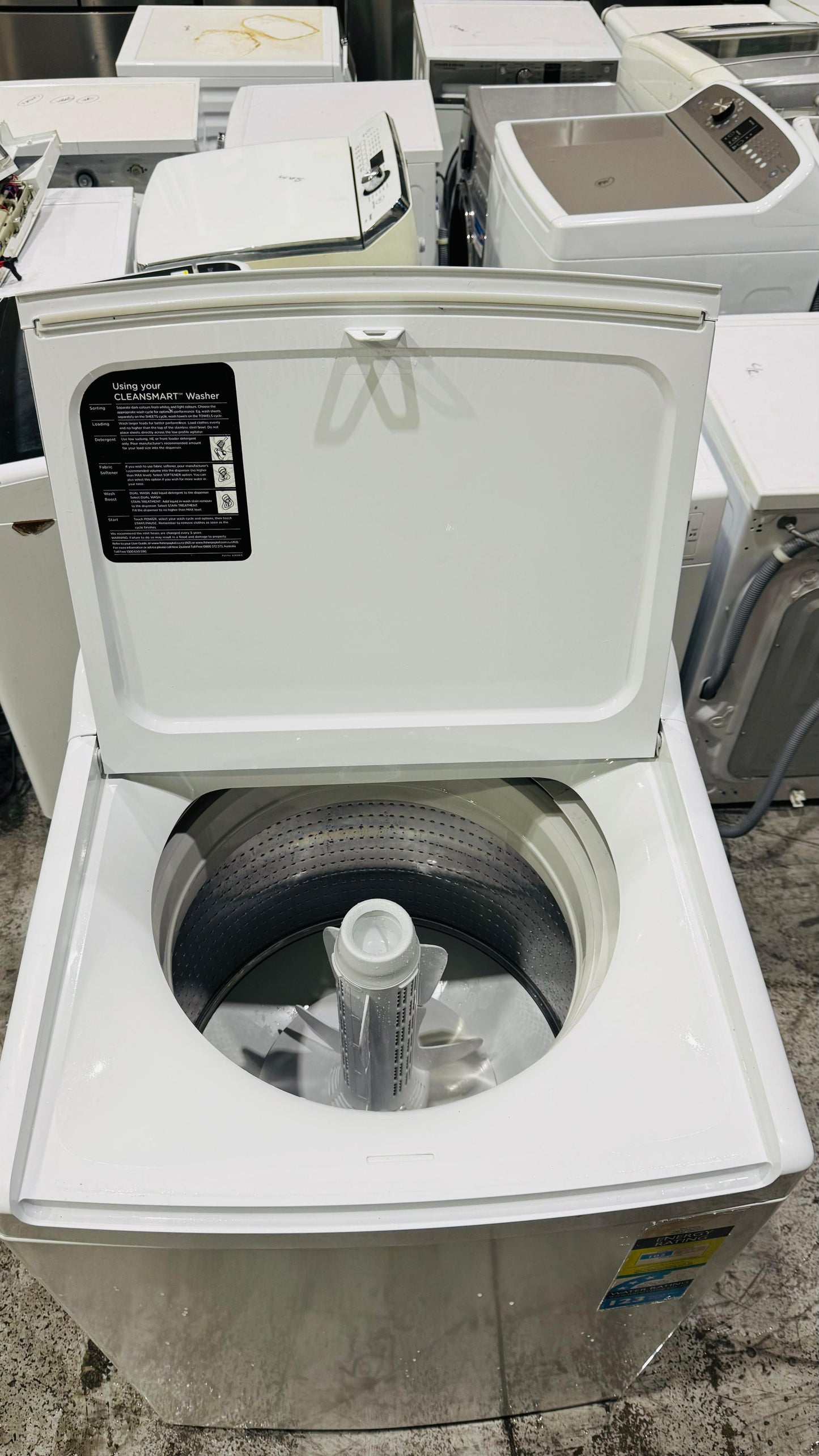 FISHER AND PAYKEL 10KGS TOP LOADER WASHING MACHINE