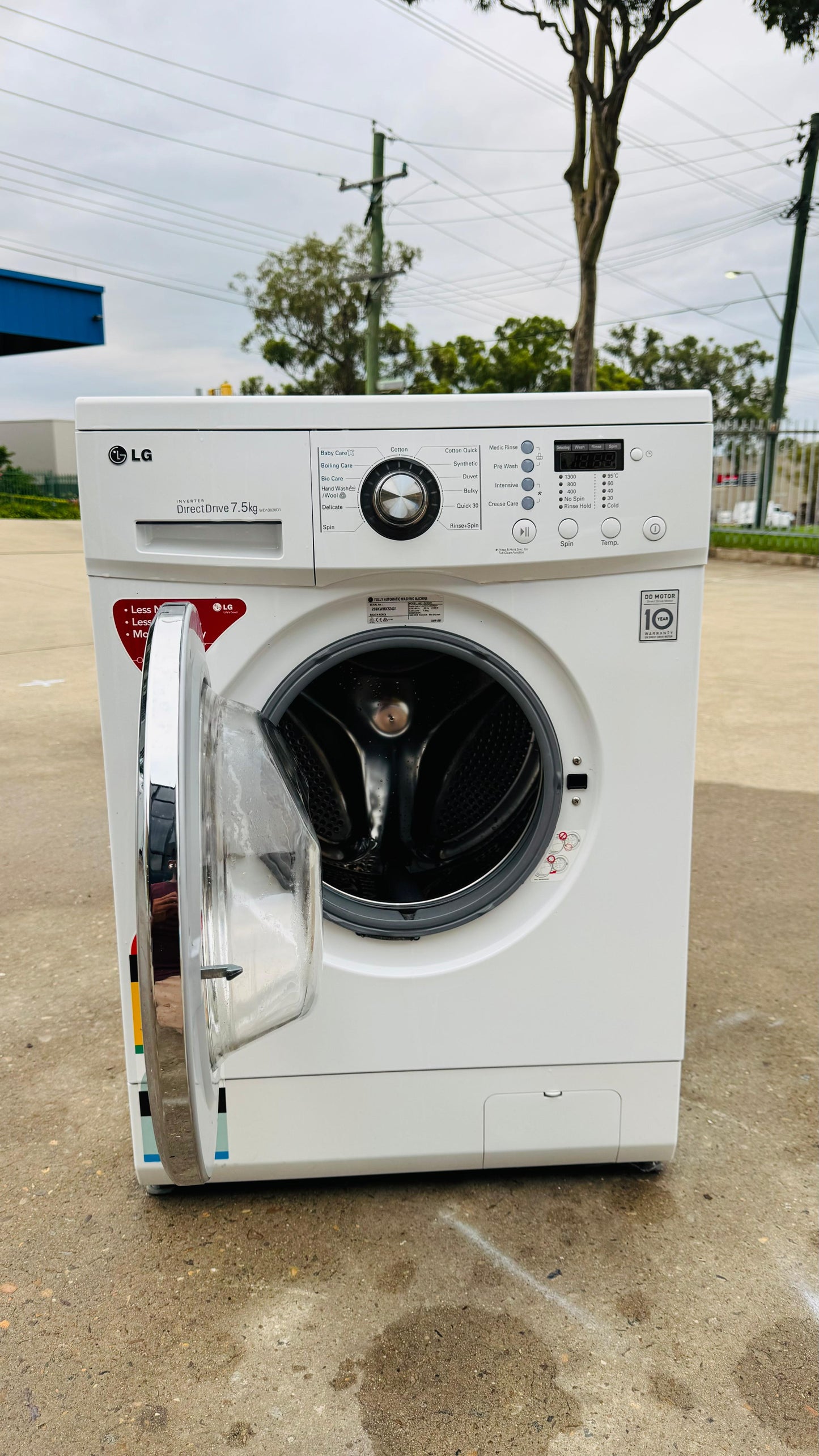 LG 7.5KGS FRONT LOADER WASHING MACHINE