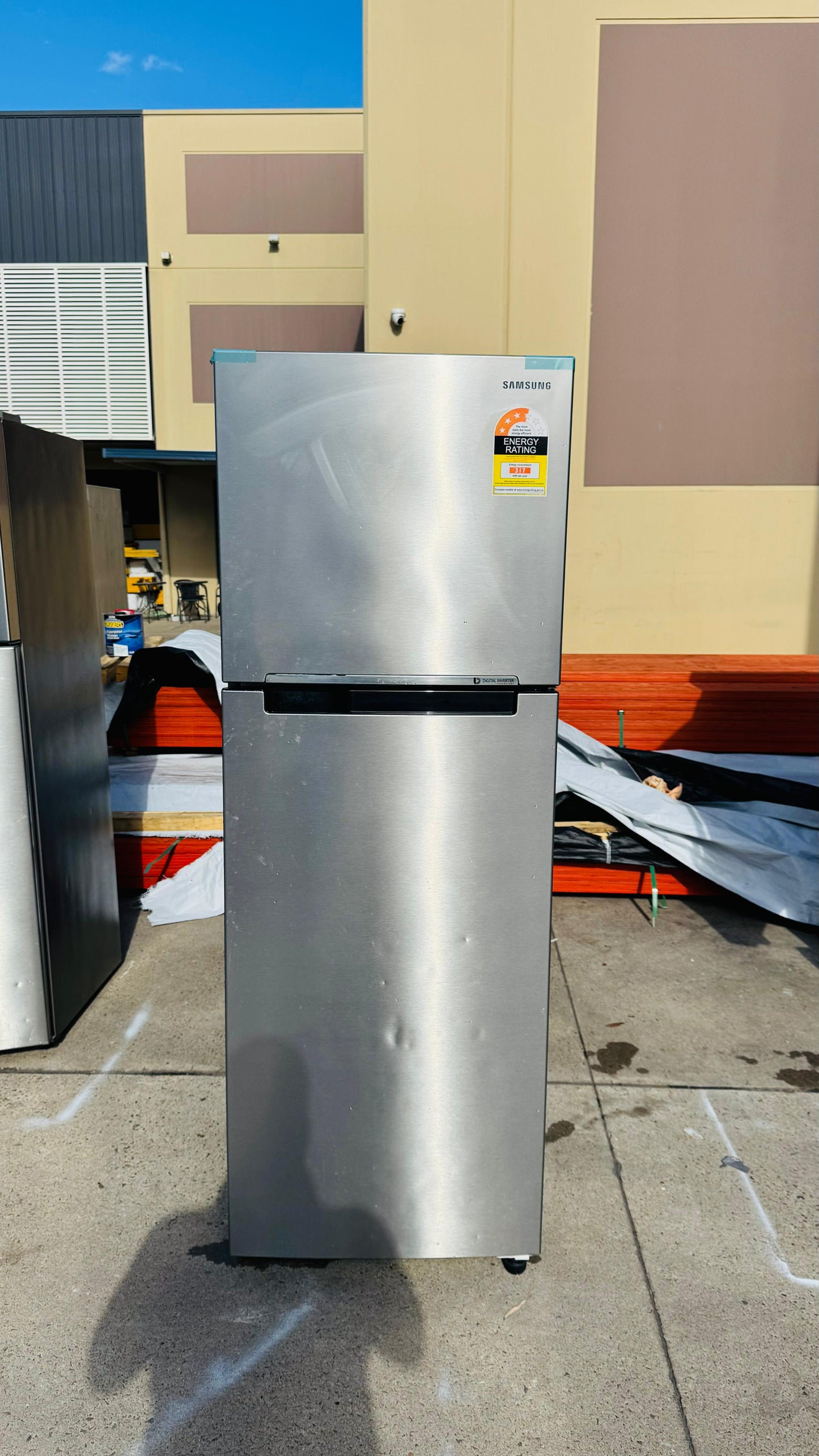 SAMSUNG 343 LITRES FRIDGE FREEZER