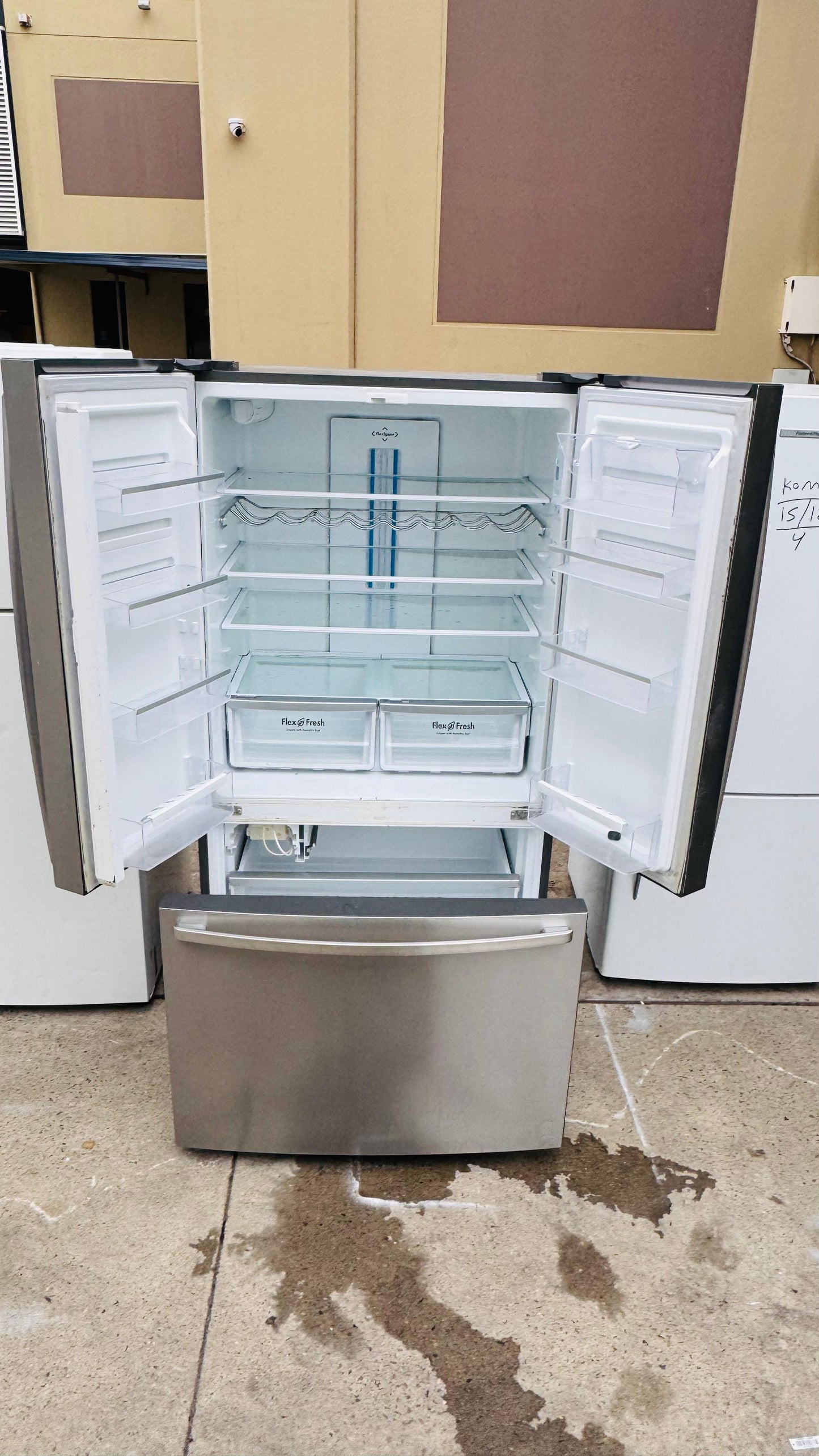 WESTINGHOUSE FRENCH DOOR 605 LITRES FRIDGE FREEZER