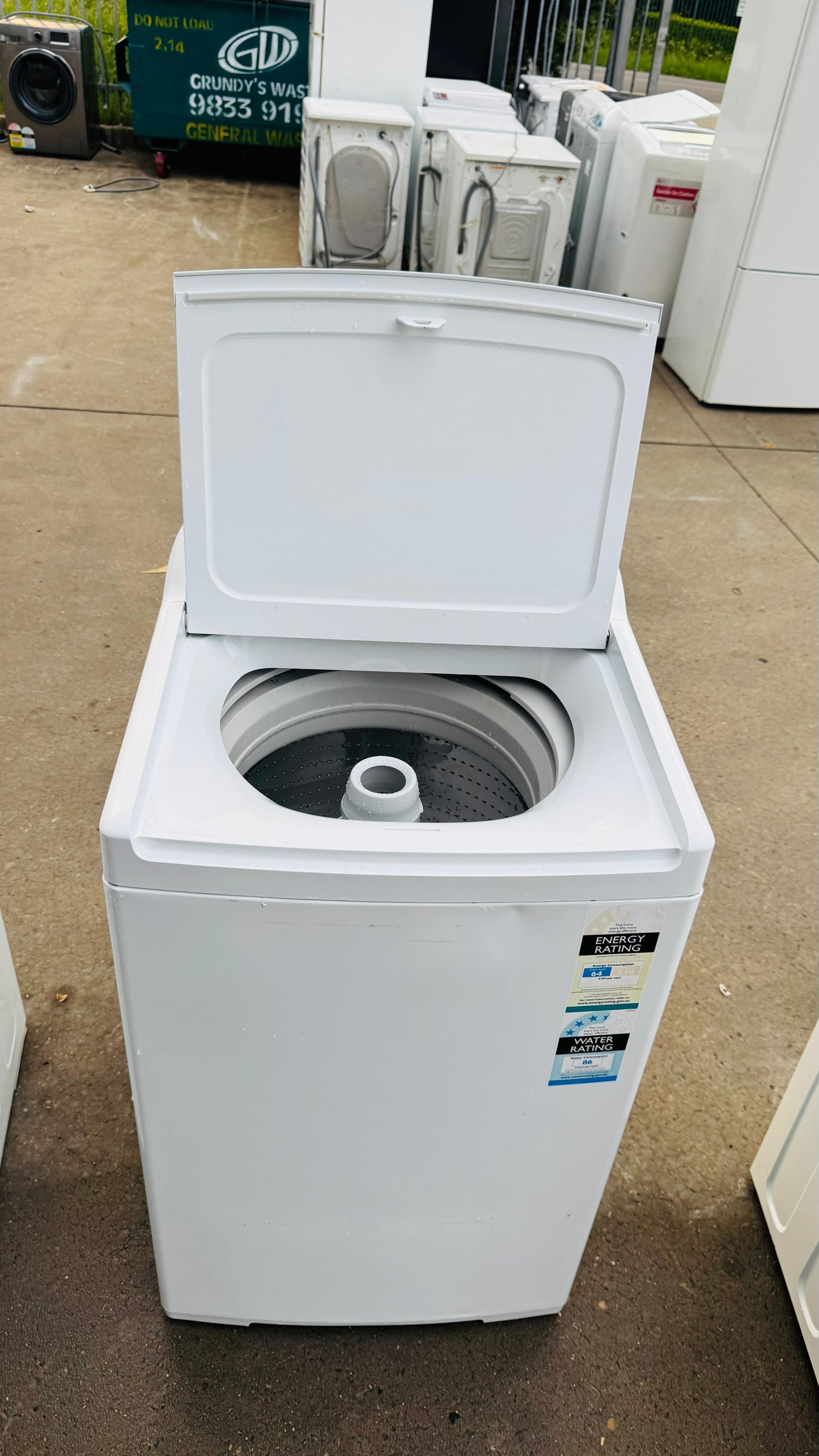 FISHER AND PAYKEL 7KGS TOP LOADER WASHING MACHINE