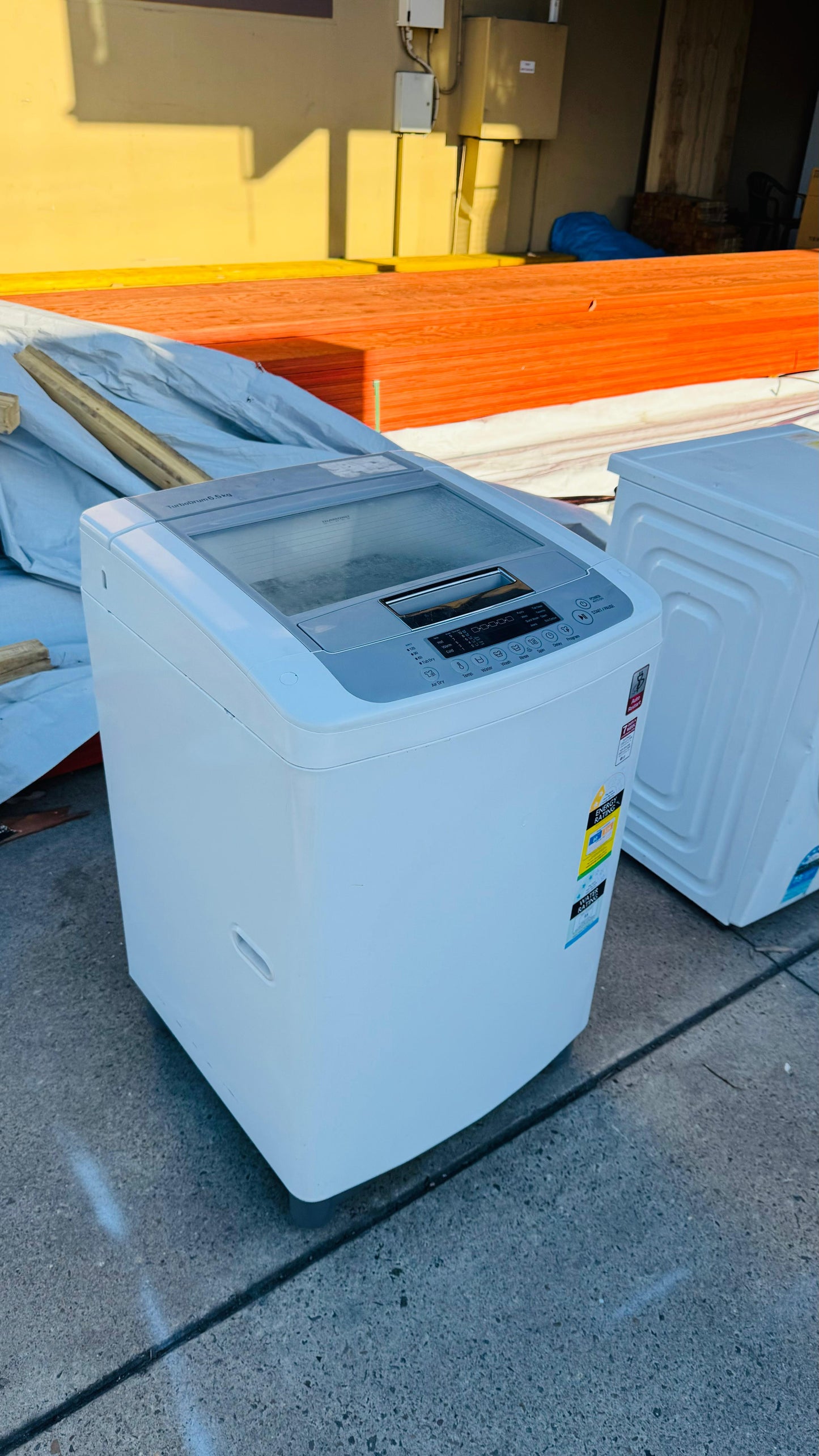 LG 6.5KGS TOP LOADER WASHING MACHINE