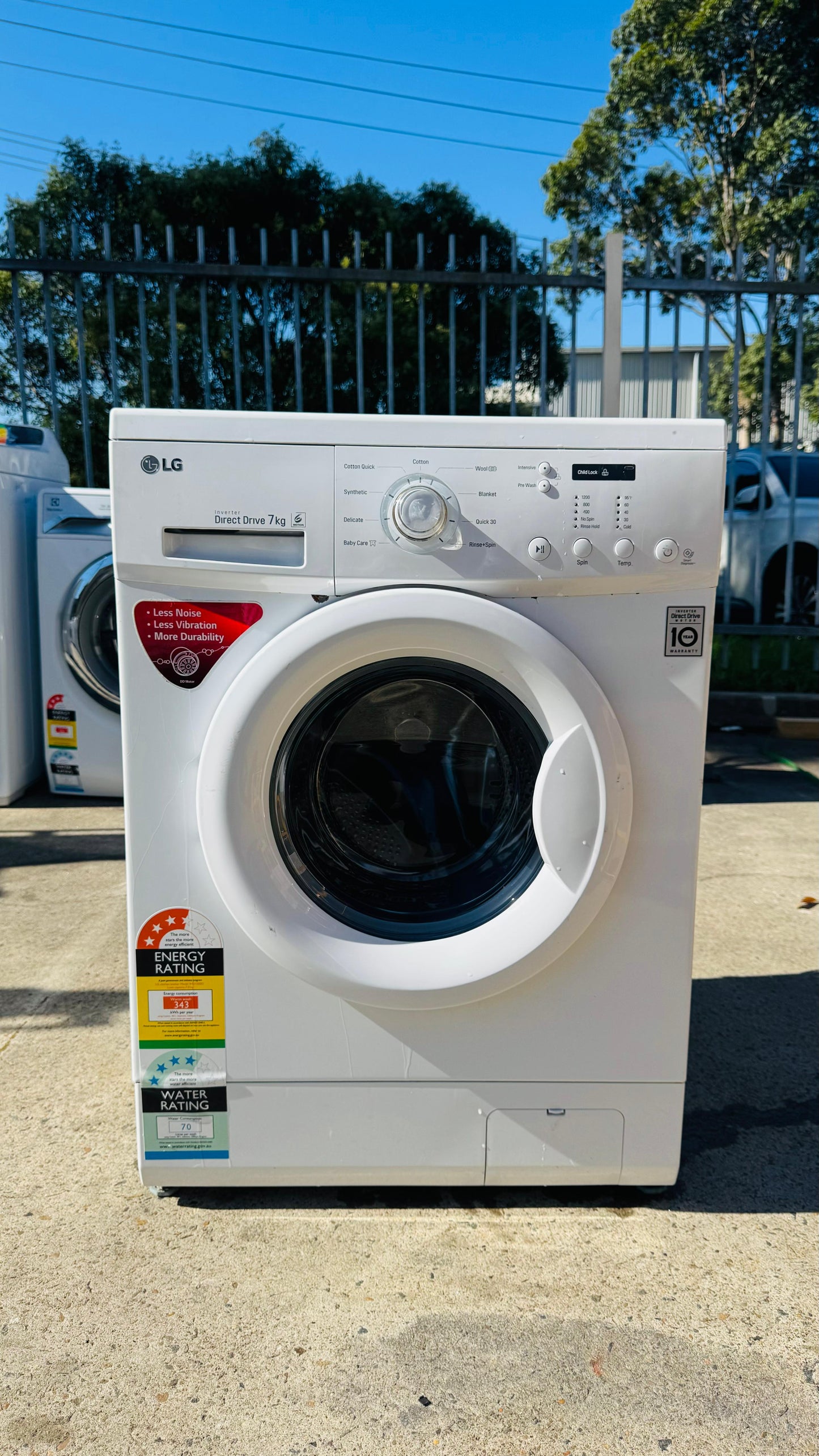 LG 7KGS FRONT LOADER WASHING MACHINE