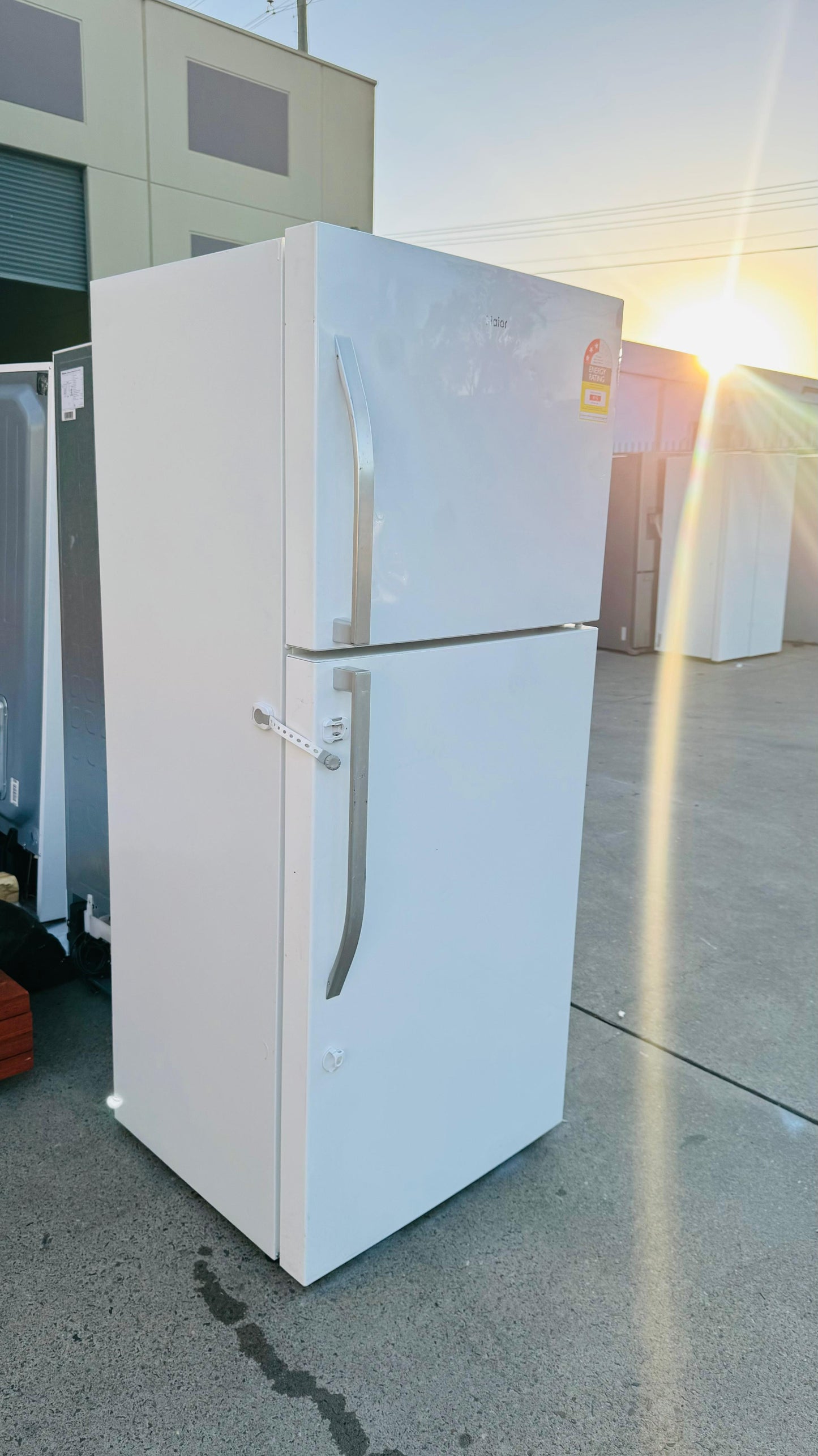 HAIER 422 LITRES FRIDGE FREEZER