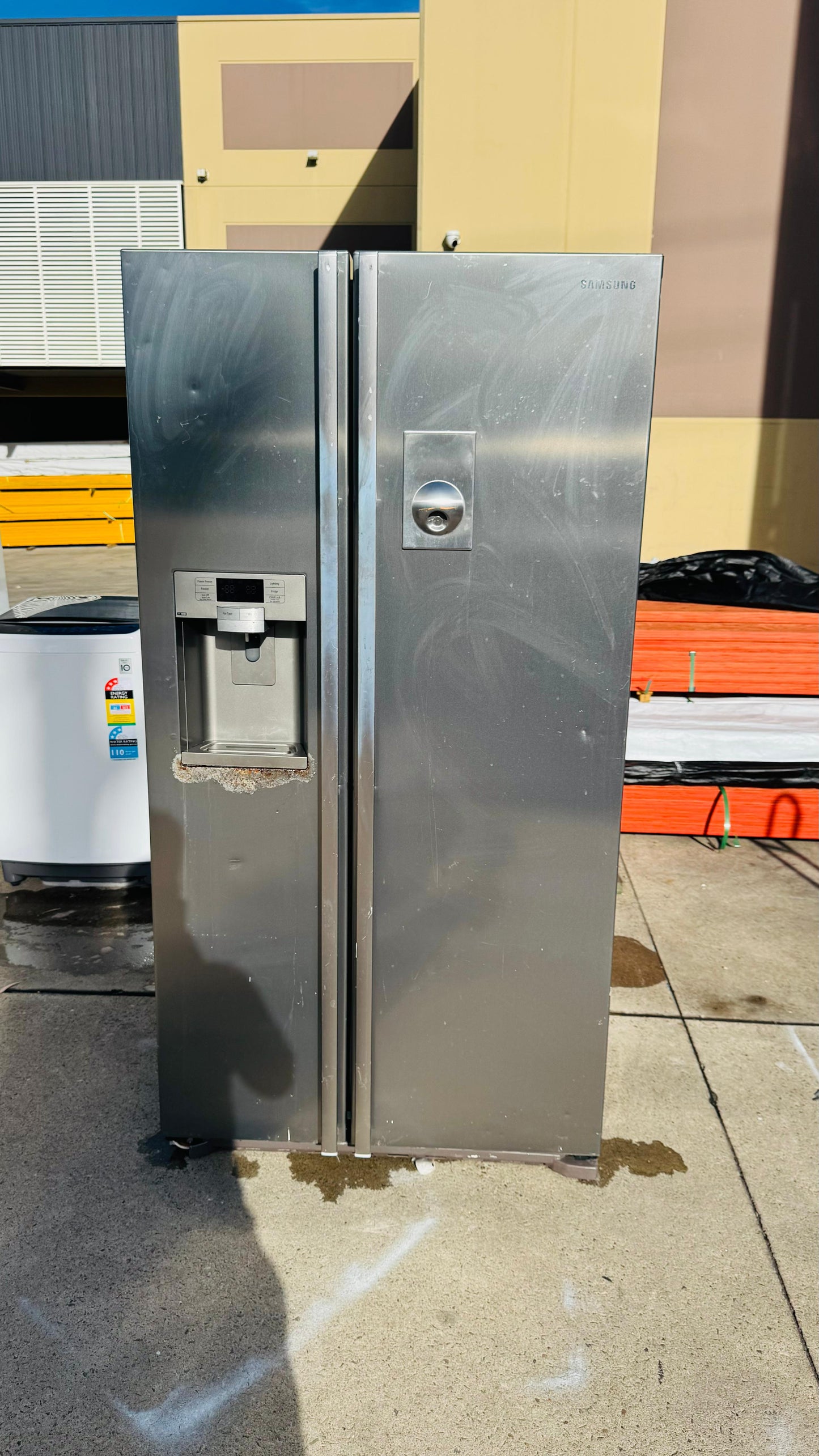 SAMSUNG SIDE BY SIDE 691 LITRES FRIDGE FREEZER