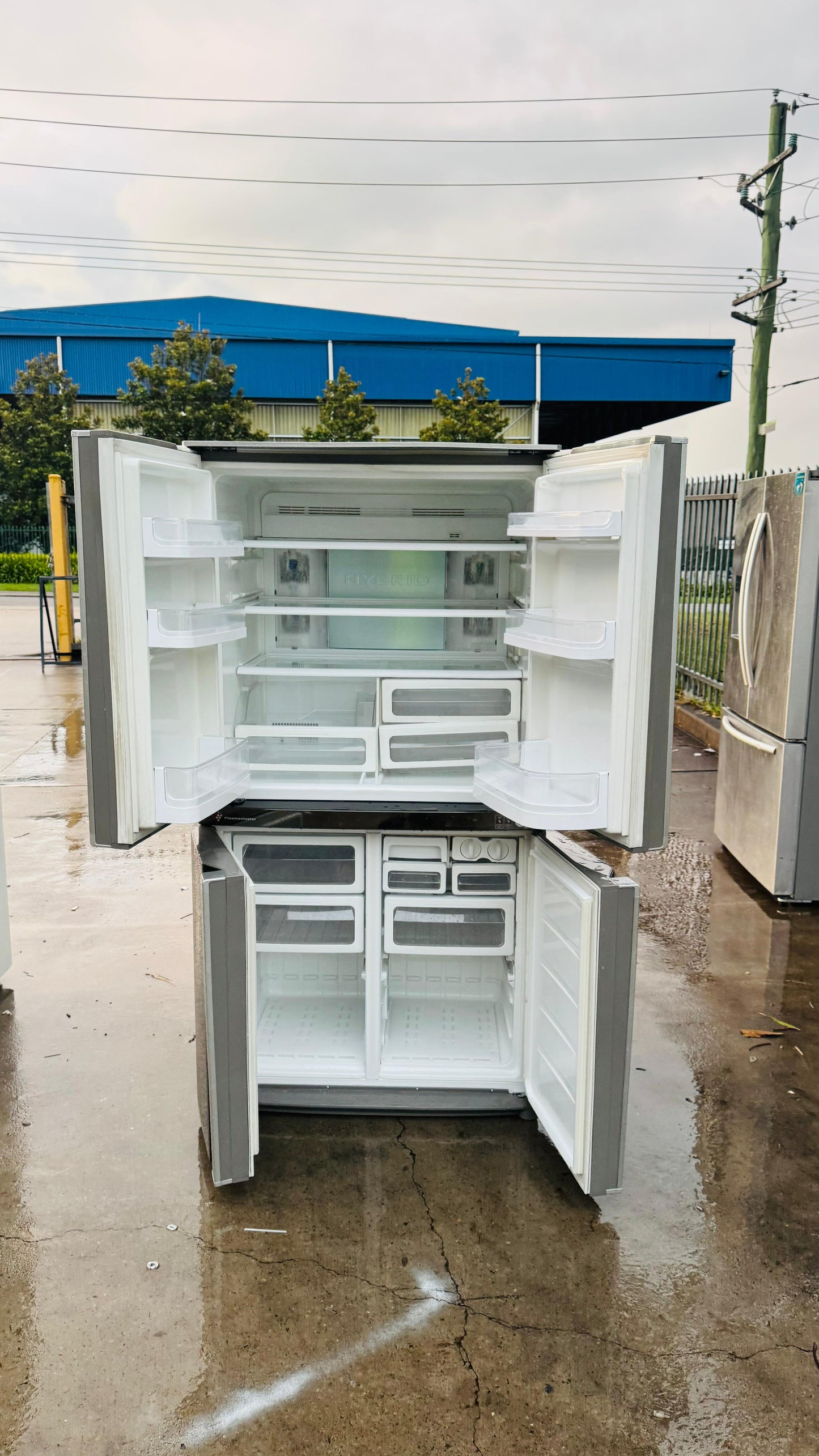 SHARP QUAD DOOR 602 LITRES FRIDGE FREEZER