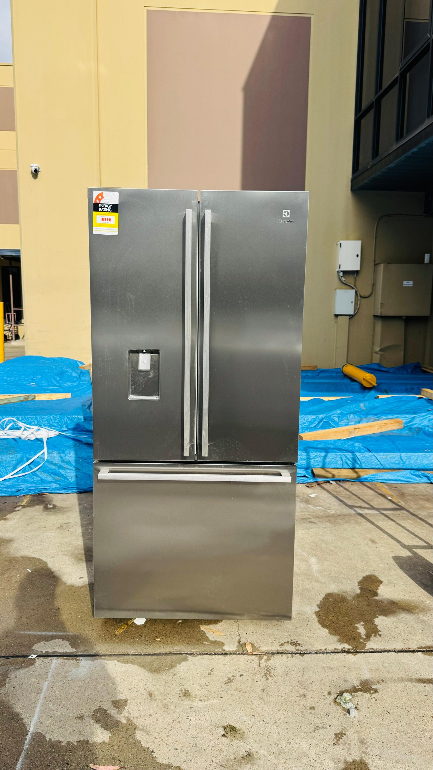 ELECTROLUX FRENCH DOOR 570 LITRES FRIDGE FREEZER